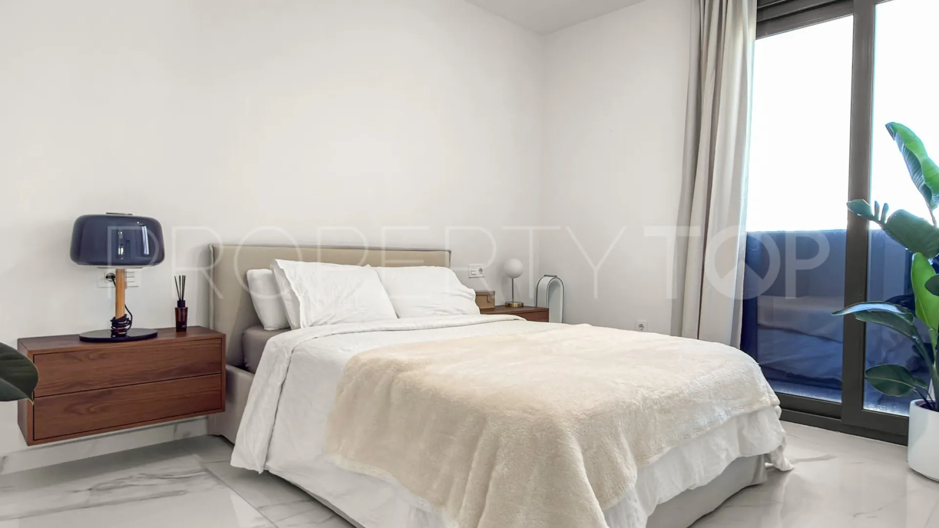 Apartment for sale in Los Altos de Marbella