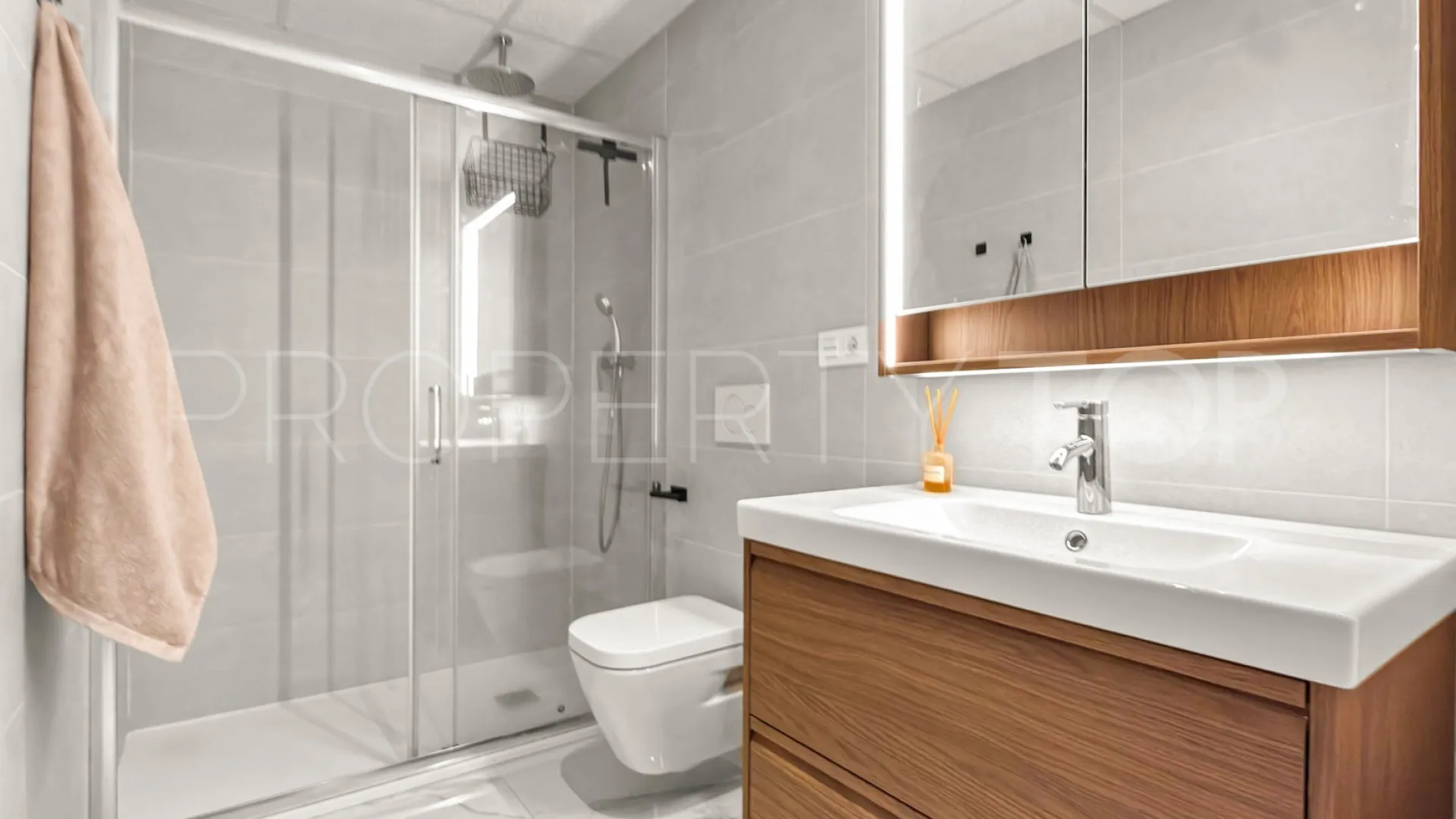Apartment for sale in Los Altos de Marbella