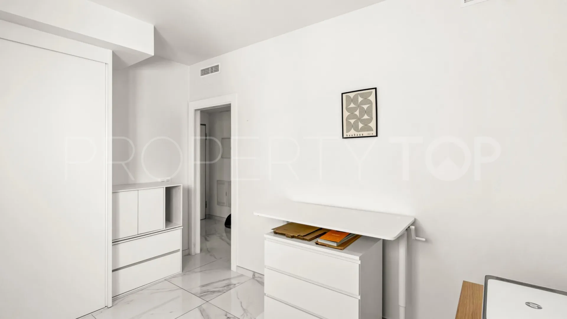 Apartment for sale in Los Altos de Marbella