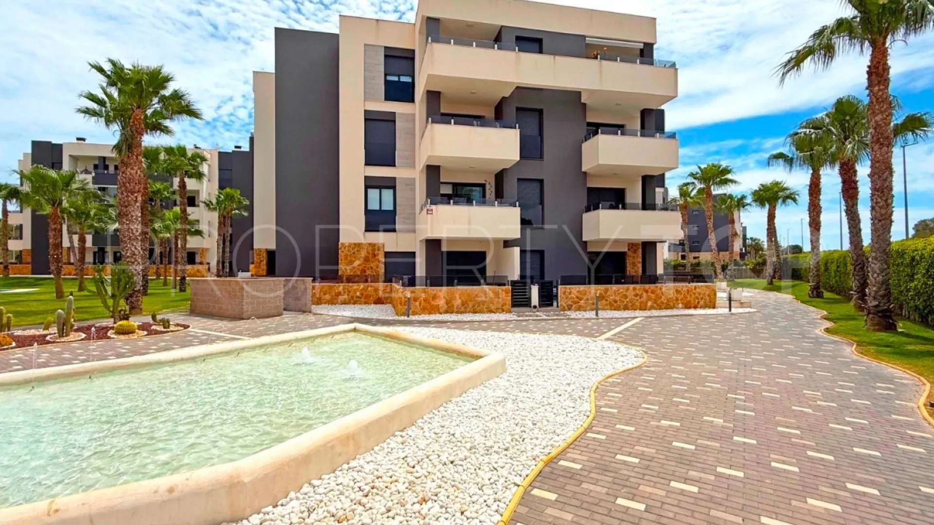 Apartment for sale in Los Altos de Marbella