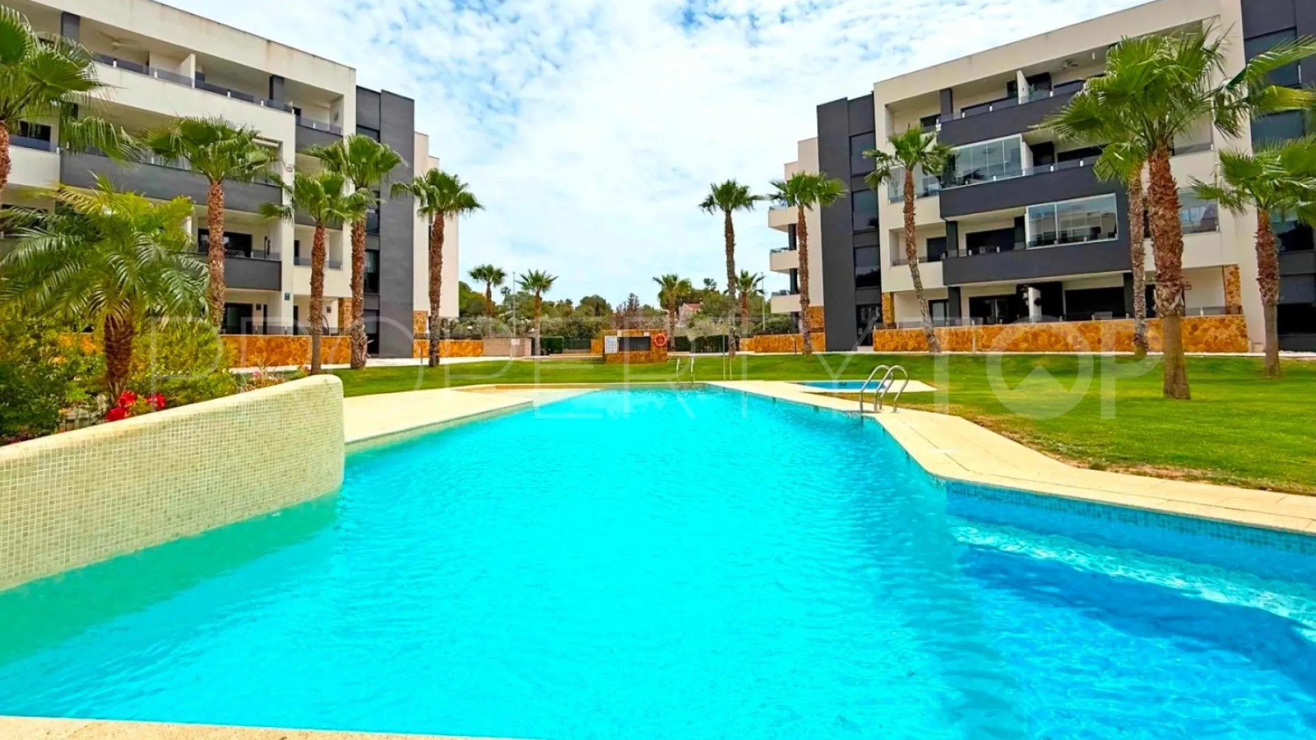 Apartment for sale in Los Altos de Marbella