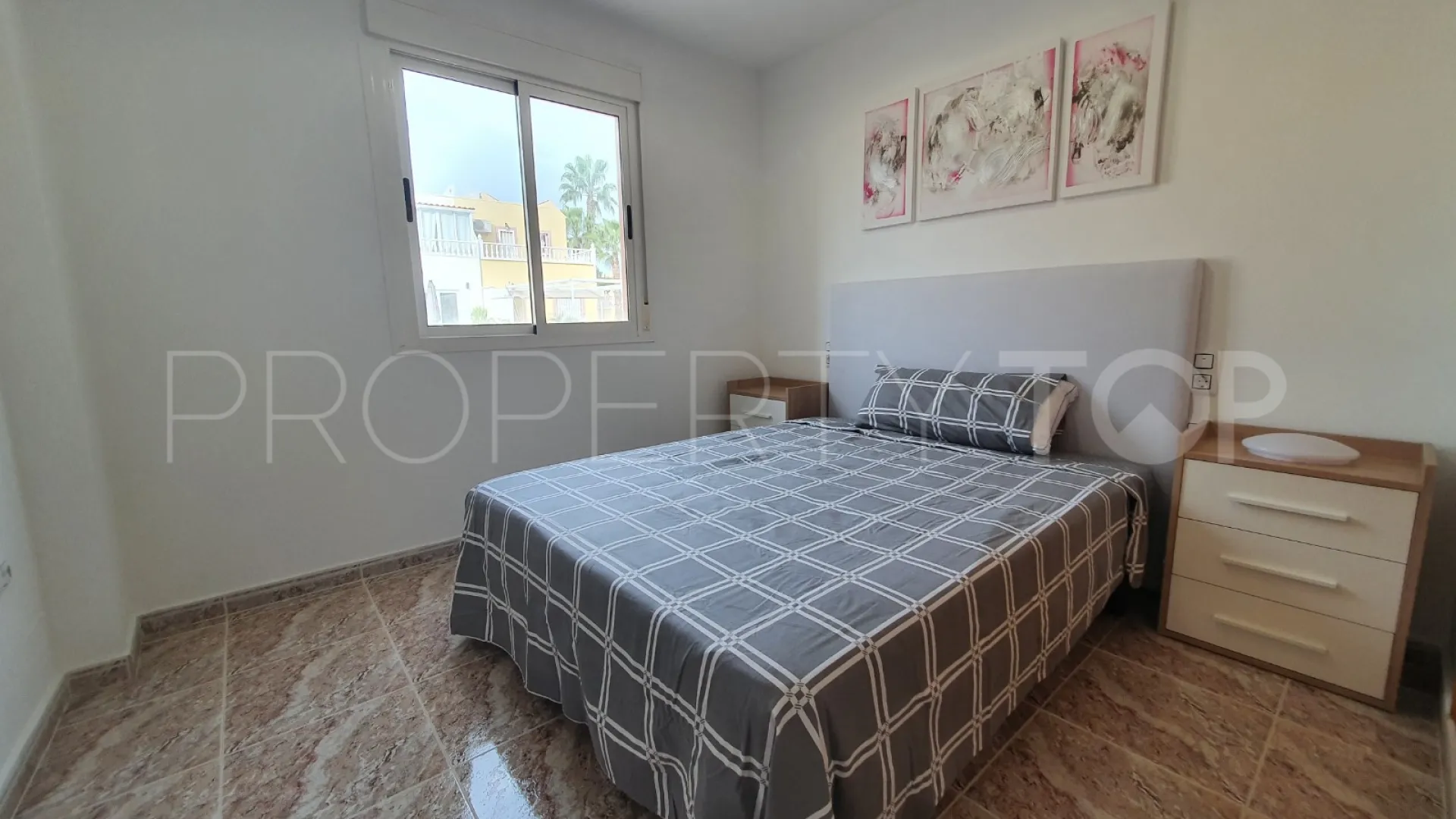 Rioja, apartamento a la venta con 2 dormitorios