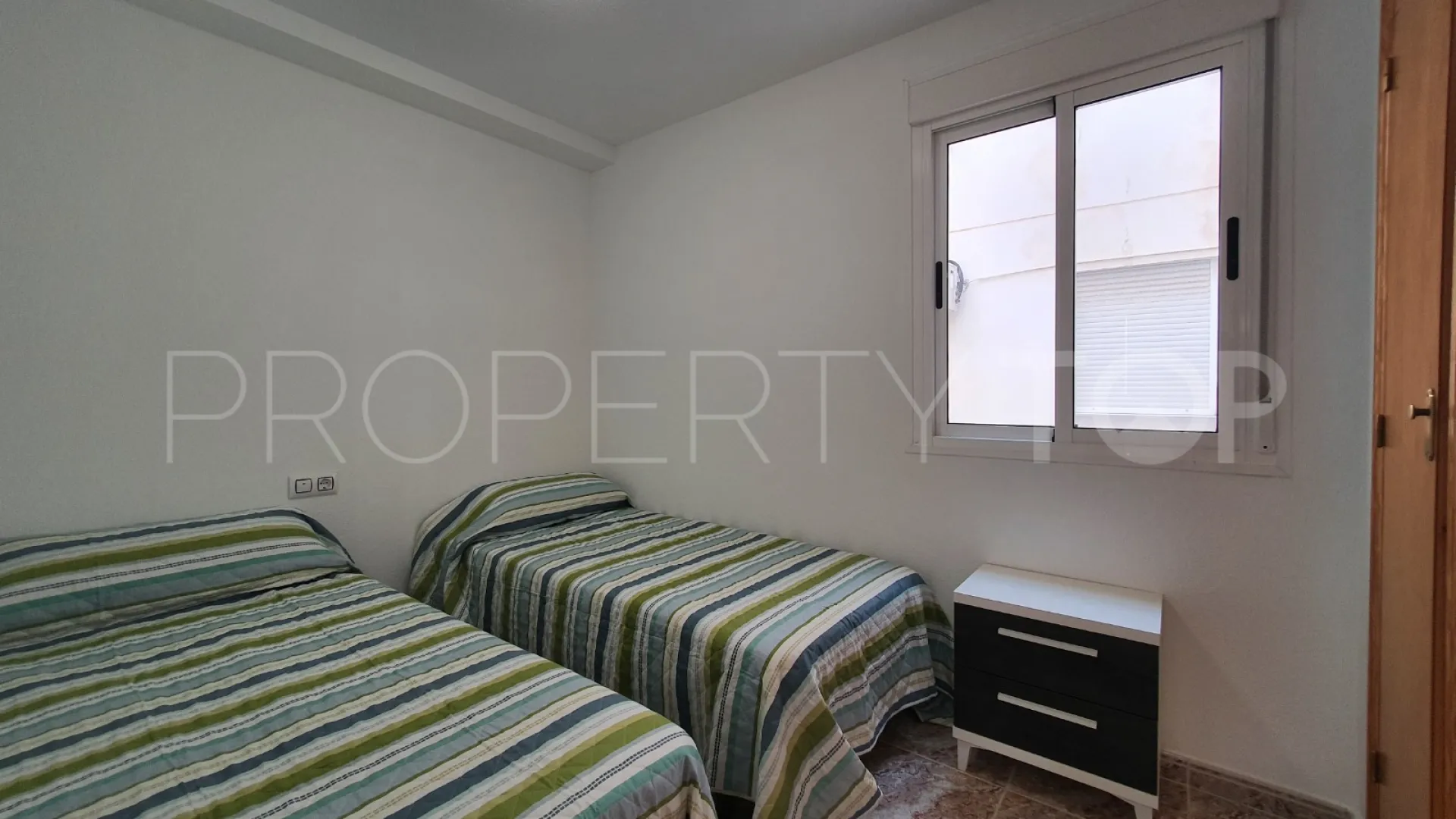 Rioja, apartamento a la venta con 2 dormitorios
