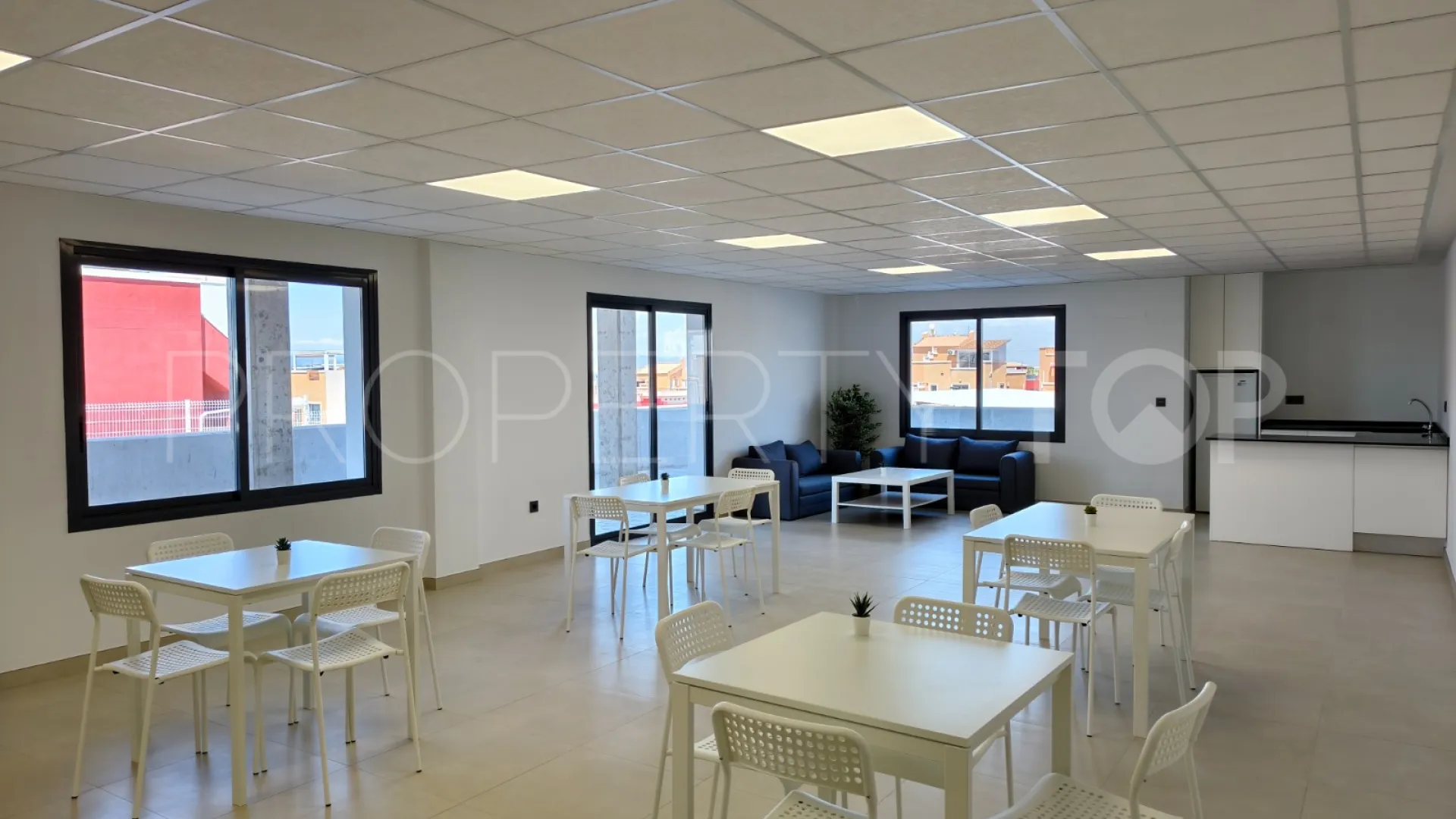 For sale apartment in Los Altos de Marbella