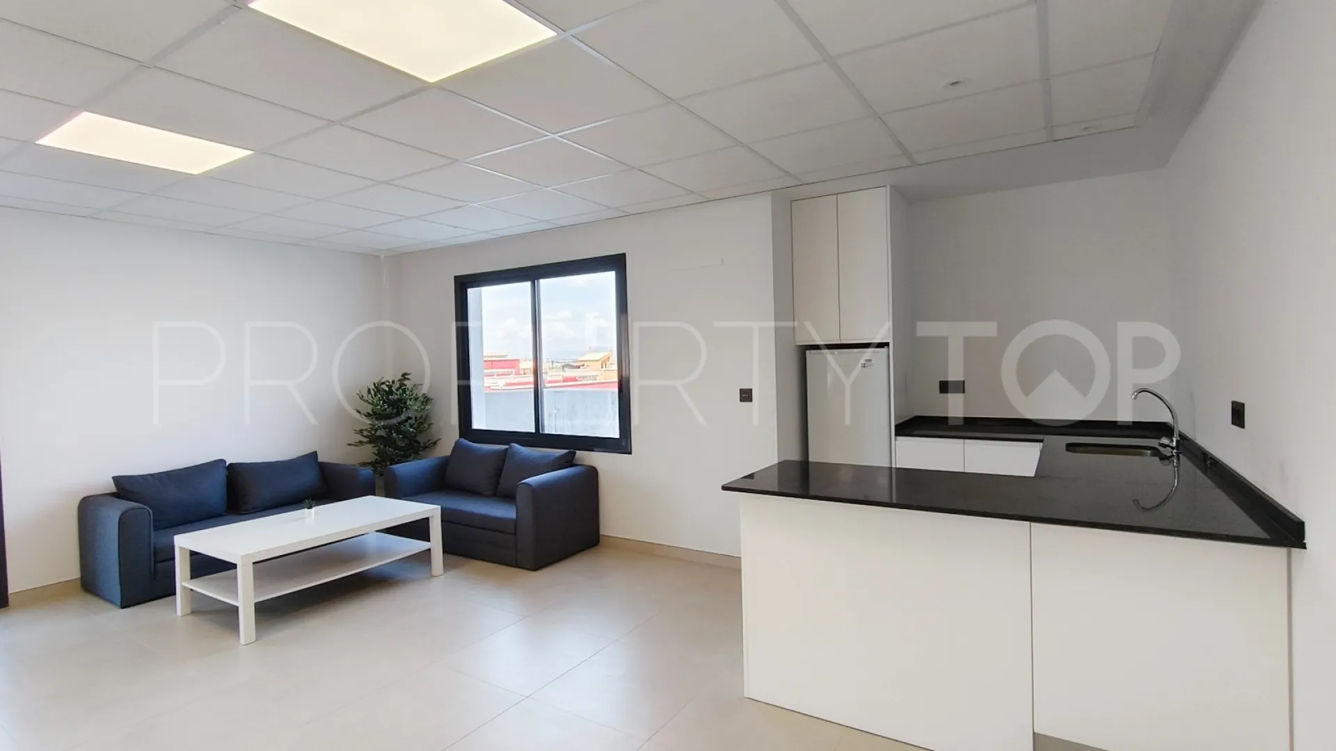 For sale apartment in Los Altos de Marbella