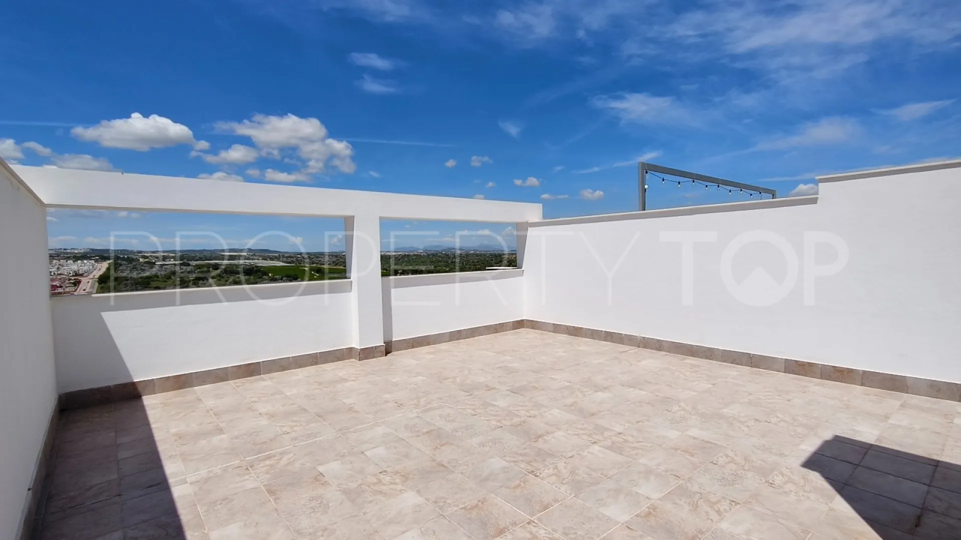 For sale apartment in Los Altos de Marbella