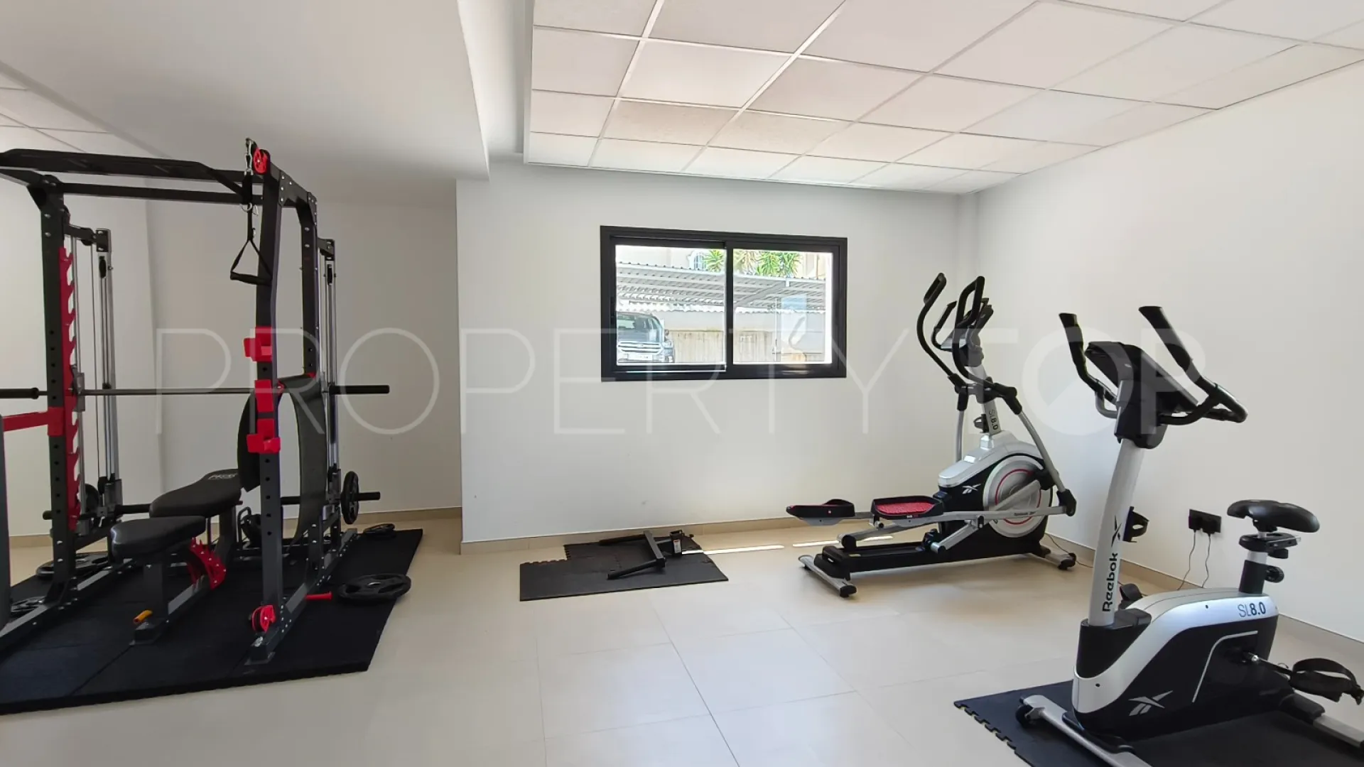 For sale apartment in Los Altos de Marbella