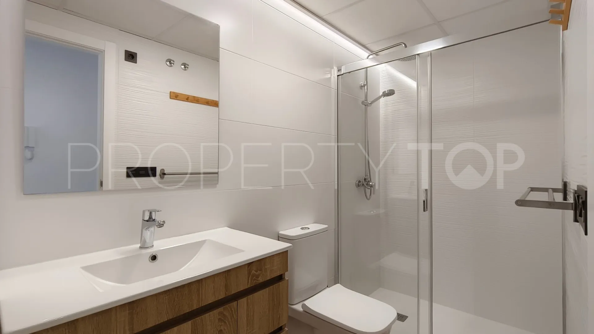 For sale apartment in Los Altos de Marbella