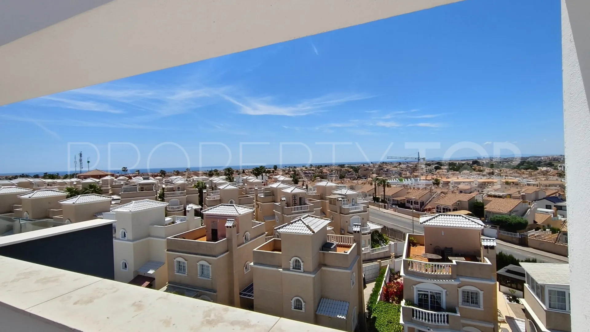 For sale apartment in Los Altos de Marbella