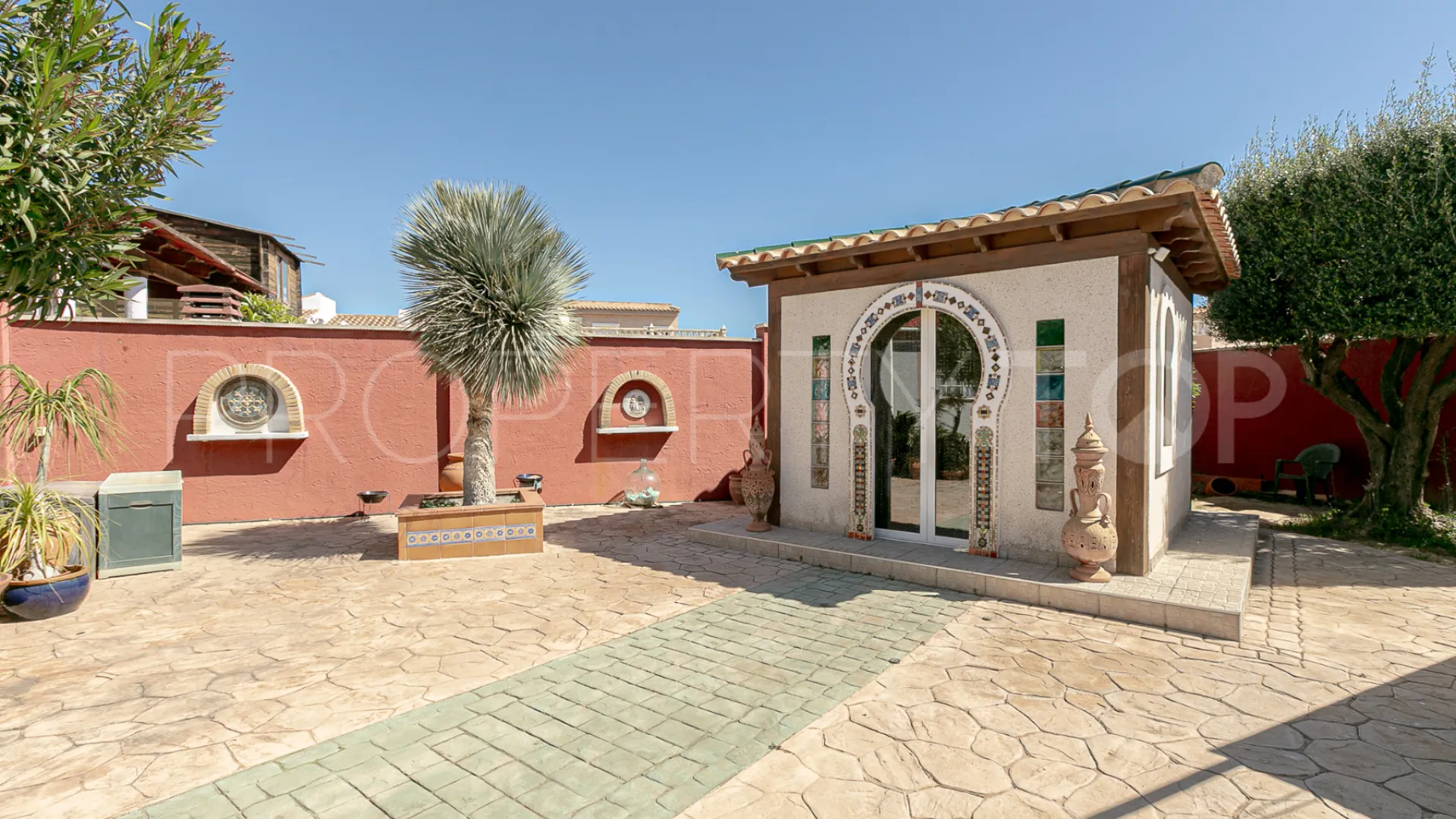 Villa for sale in Los Balcones