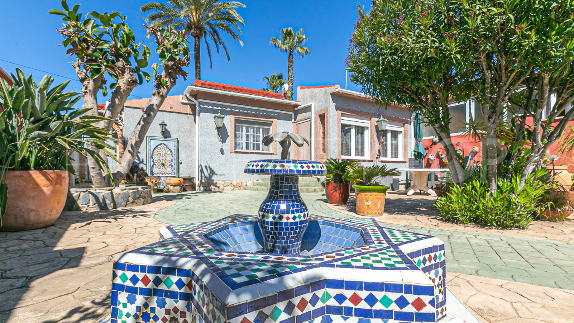 Villa for sale in Los Balcones