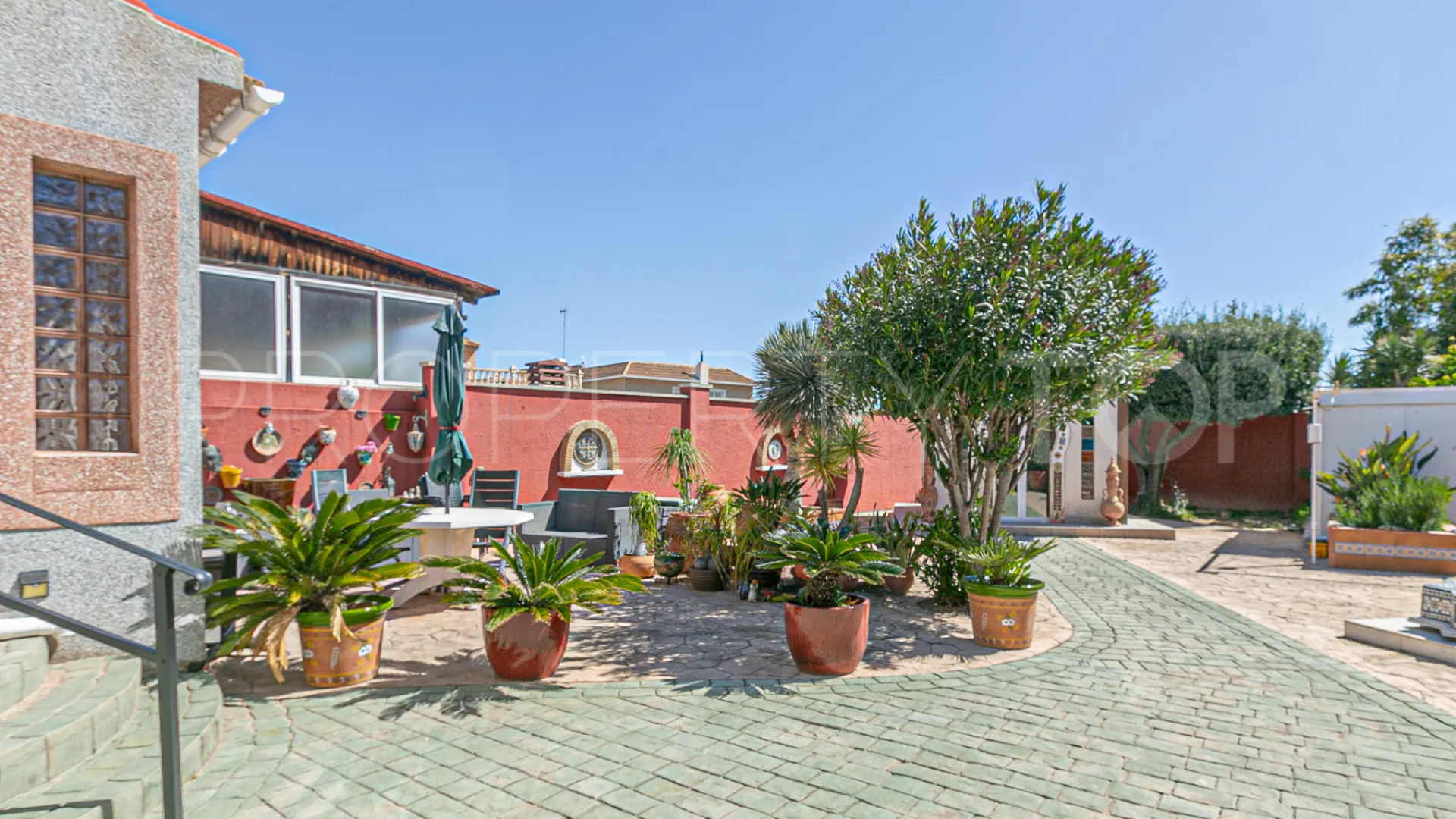 Villa for sale in Los Balcones