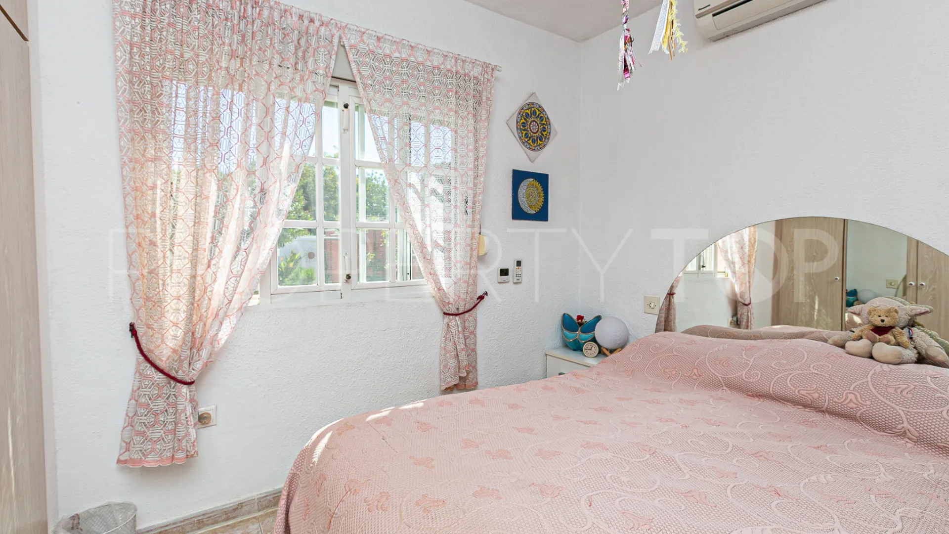 Villa for sale in Los Balcones