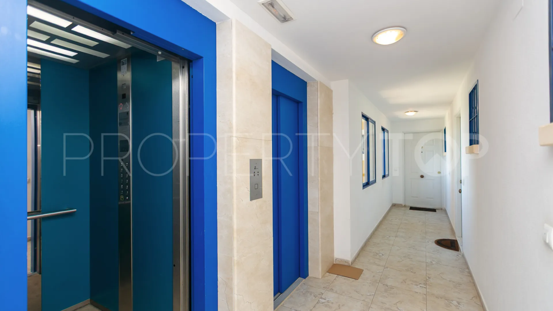 For sale apartment with 2 bedrooms in Villamartin