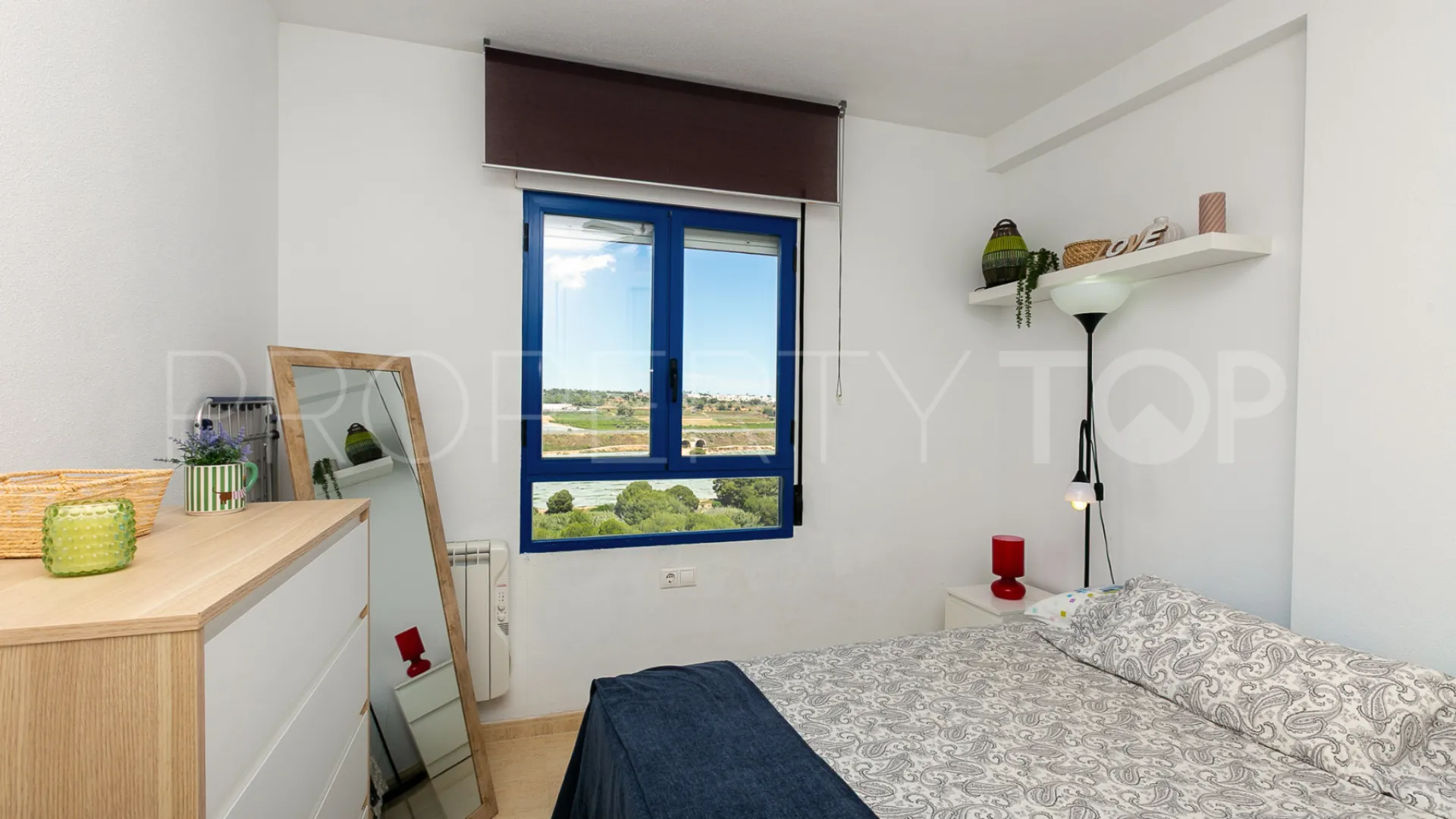 For sale apartment with 2 bedrooms in Villamartin
