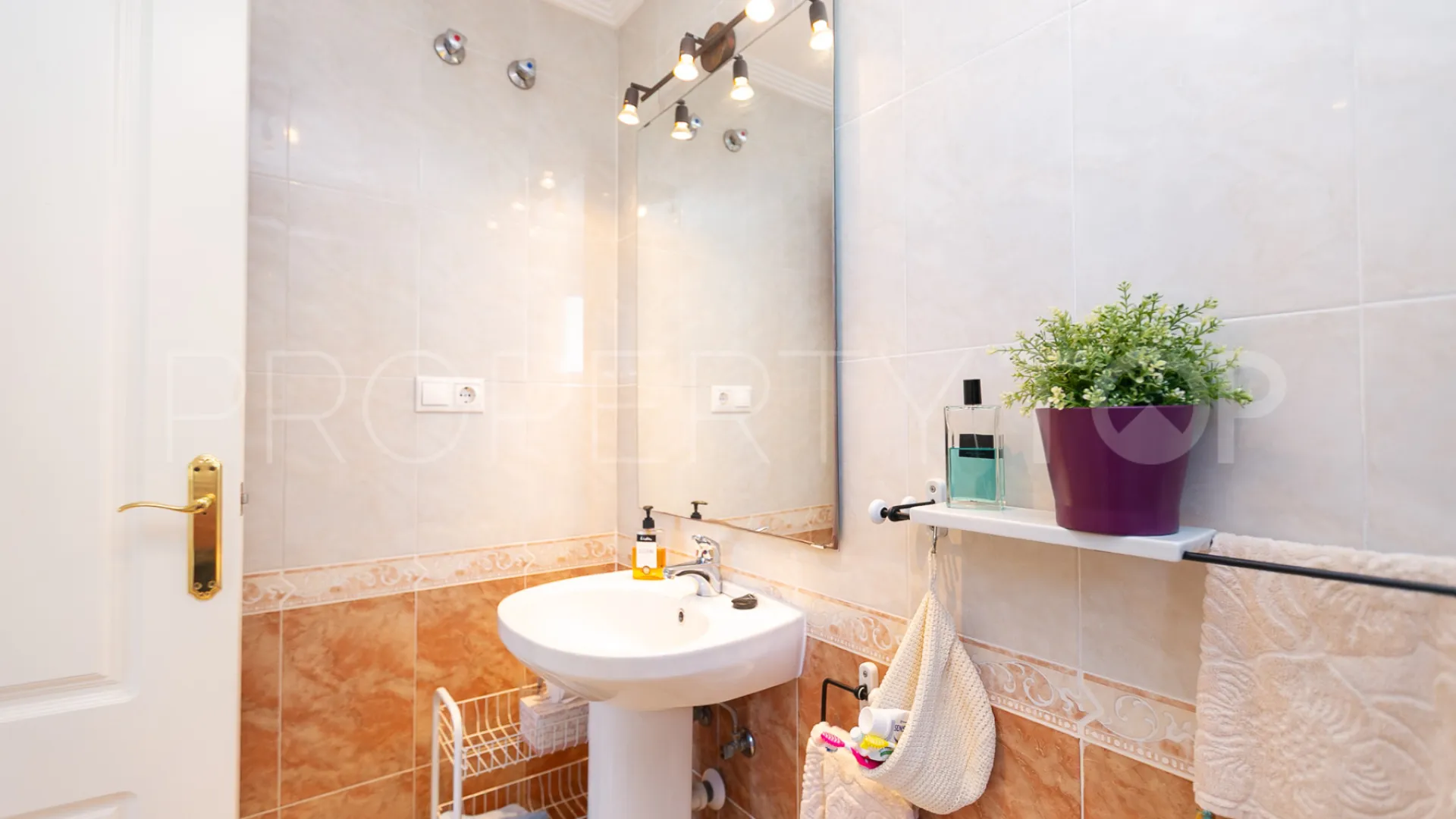 For sale apartment with 2 bedrooms in Villamartin