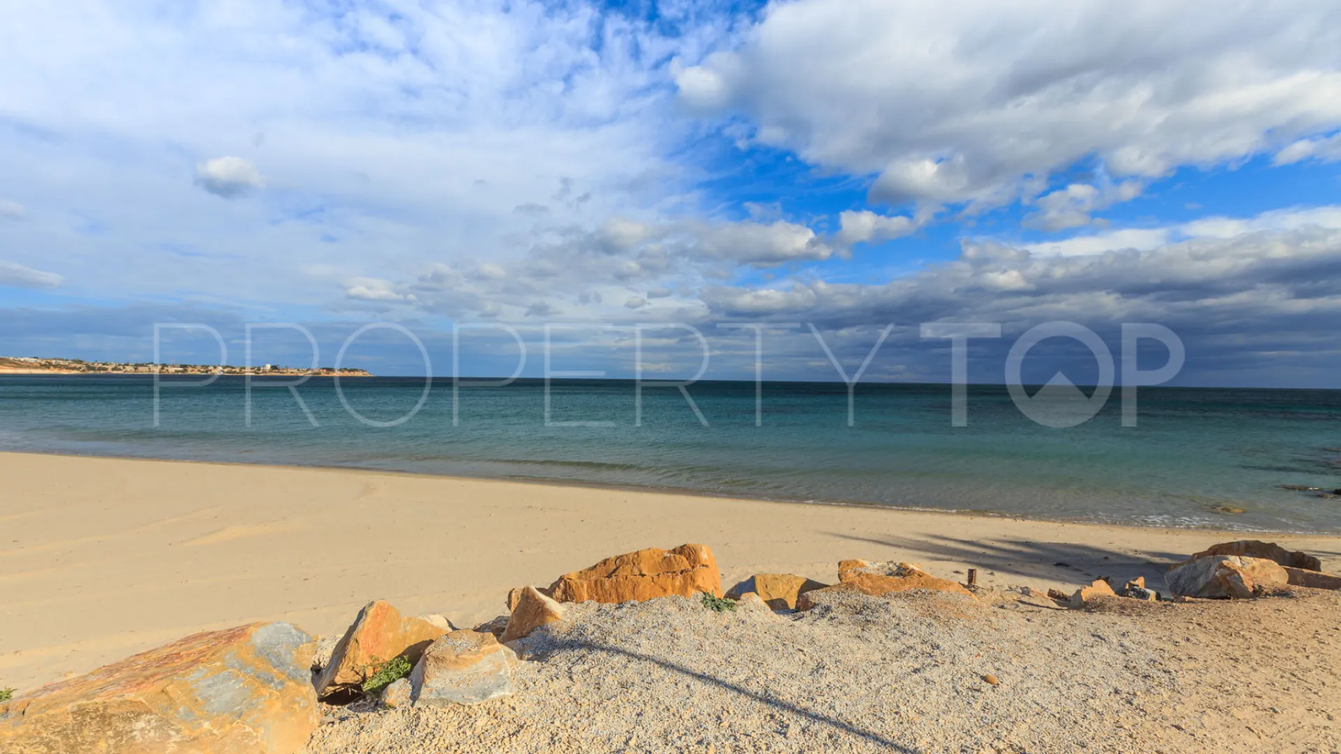 For sale apartment with 2 bedrooms in Villamartin
