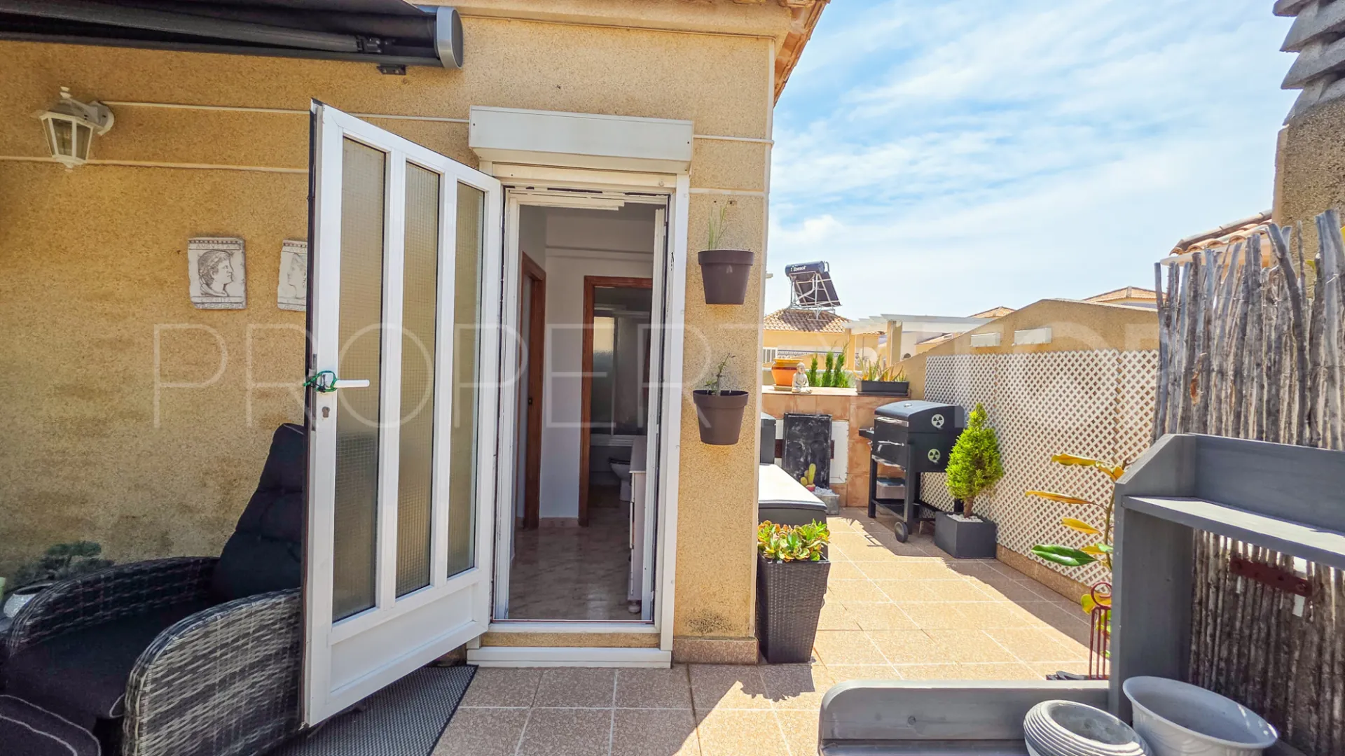 Los Balcones, adosado con 2 dormitorios a la venta