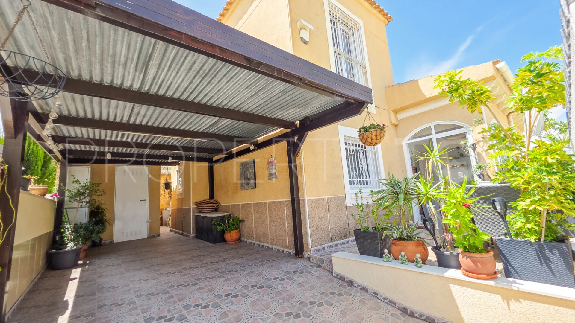 Los Balcones, adosado con 2 dormitorios a la venta