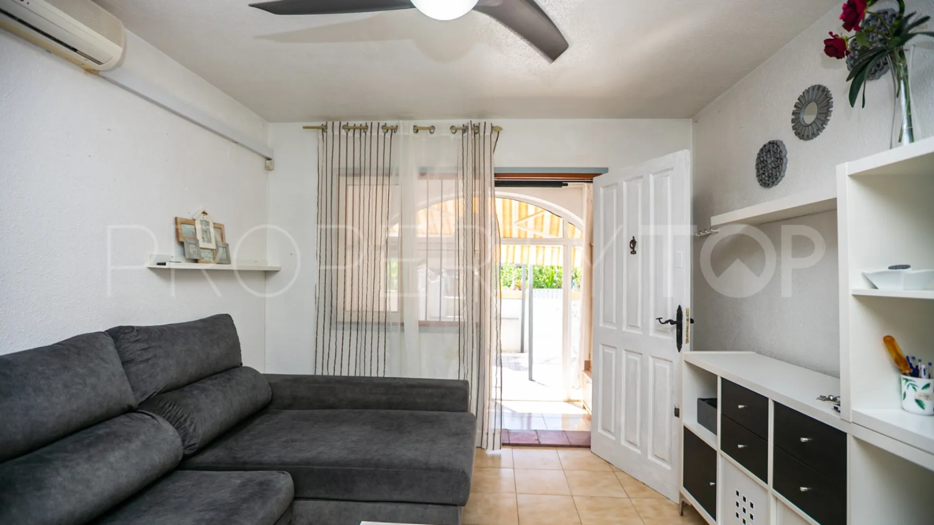 Comprar apartamento en Los Balcones de 1 dormitorio
