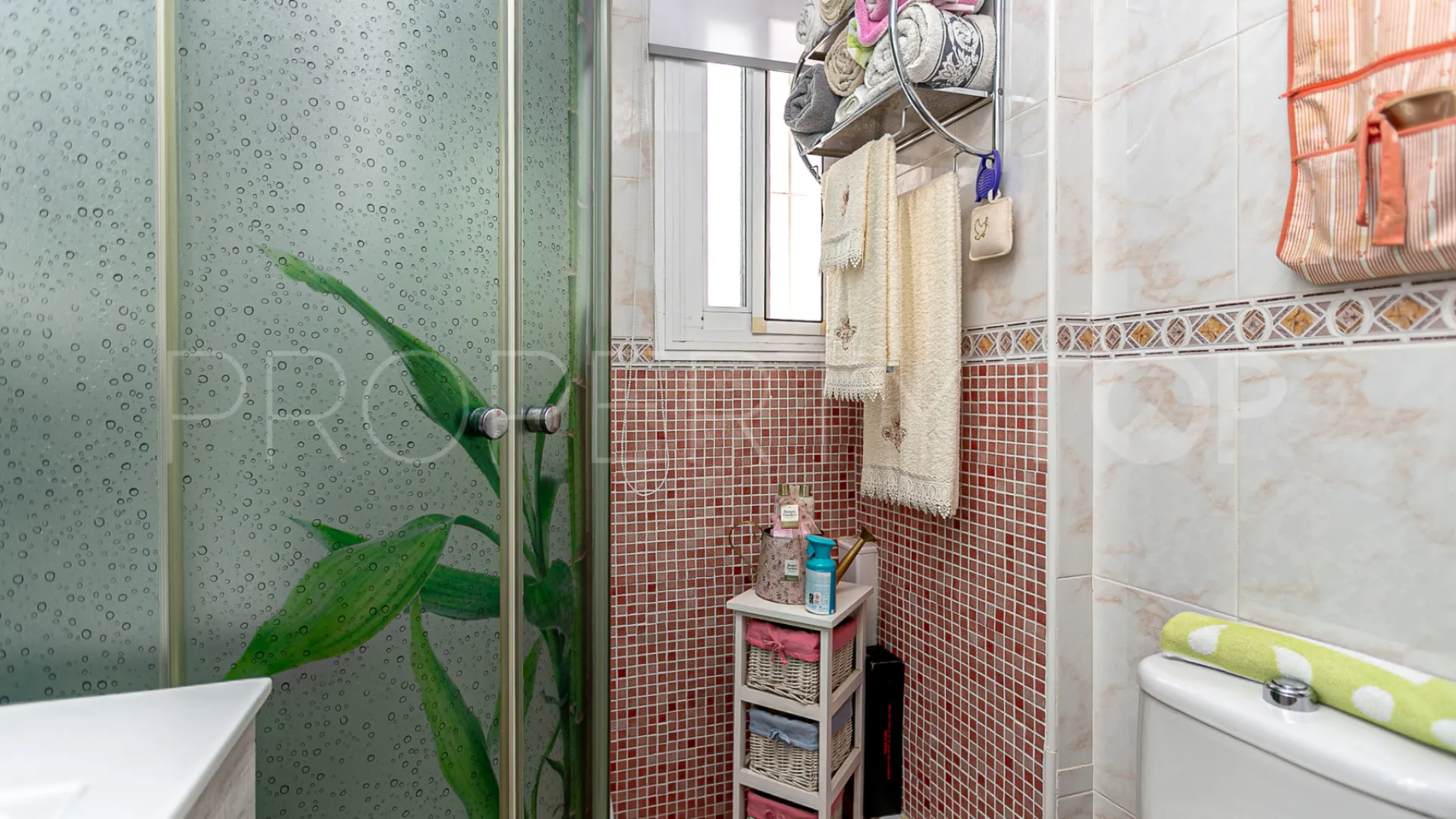 Los Altos de Marbella, adosado a la venta de 2 dormitorios