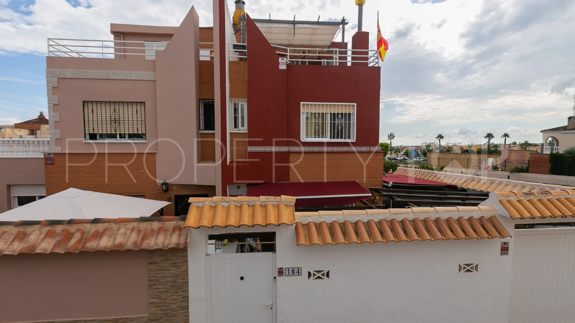 Los Altos de Marbella, adosado a la venta de 2 dormitorios