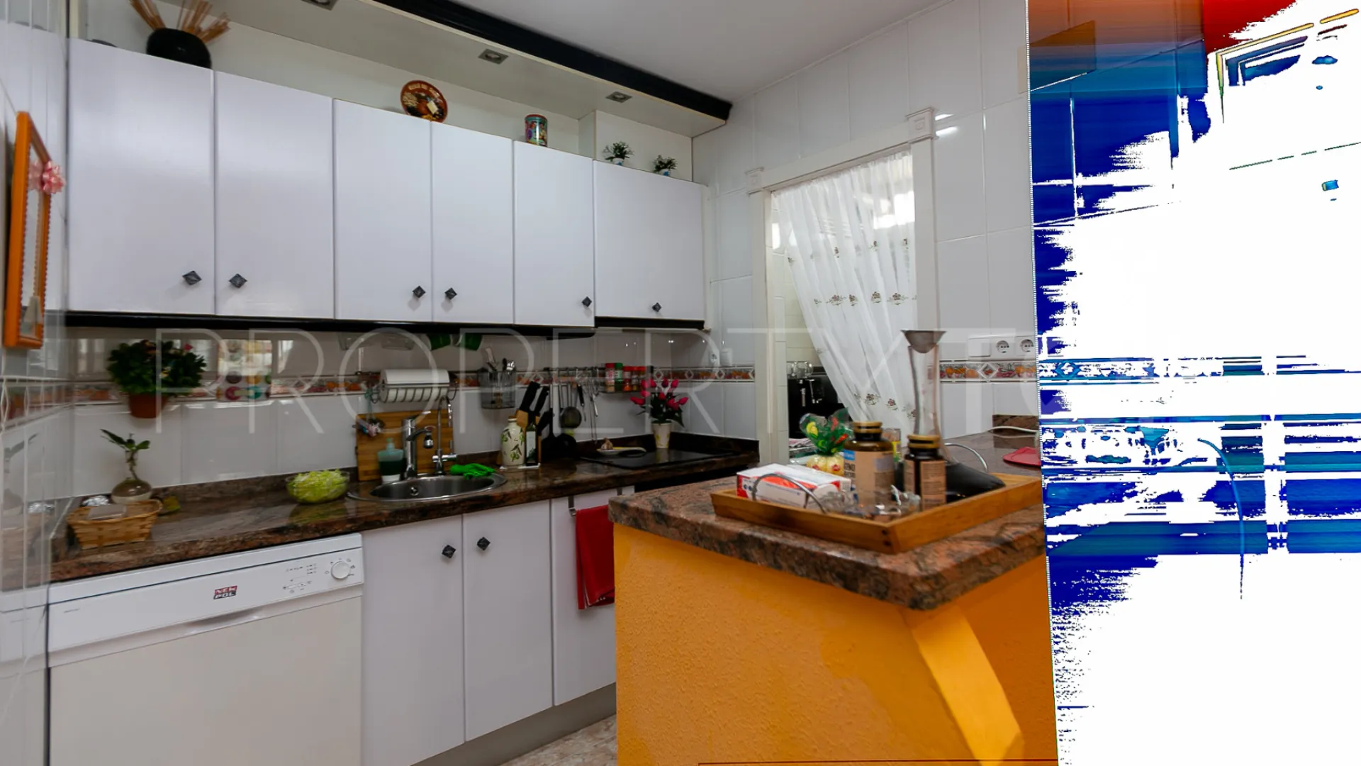 Los Altos de Marbella, adosado a la venta de 2 dormitorios