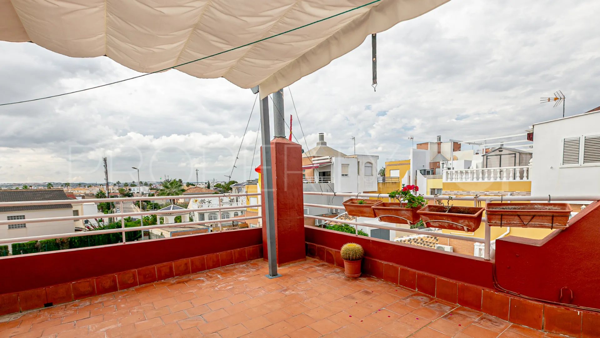 Los Altos de Marbella, adosado a la venta de 2 dormitorios