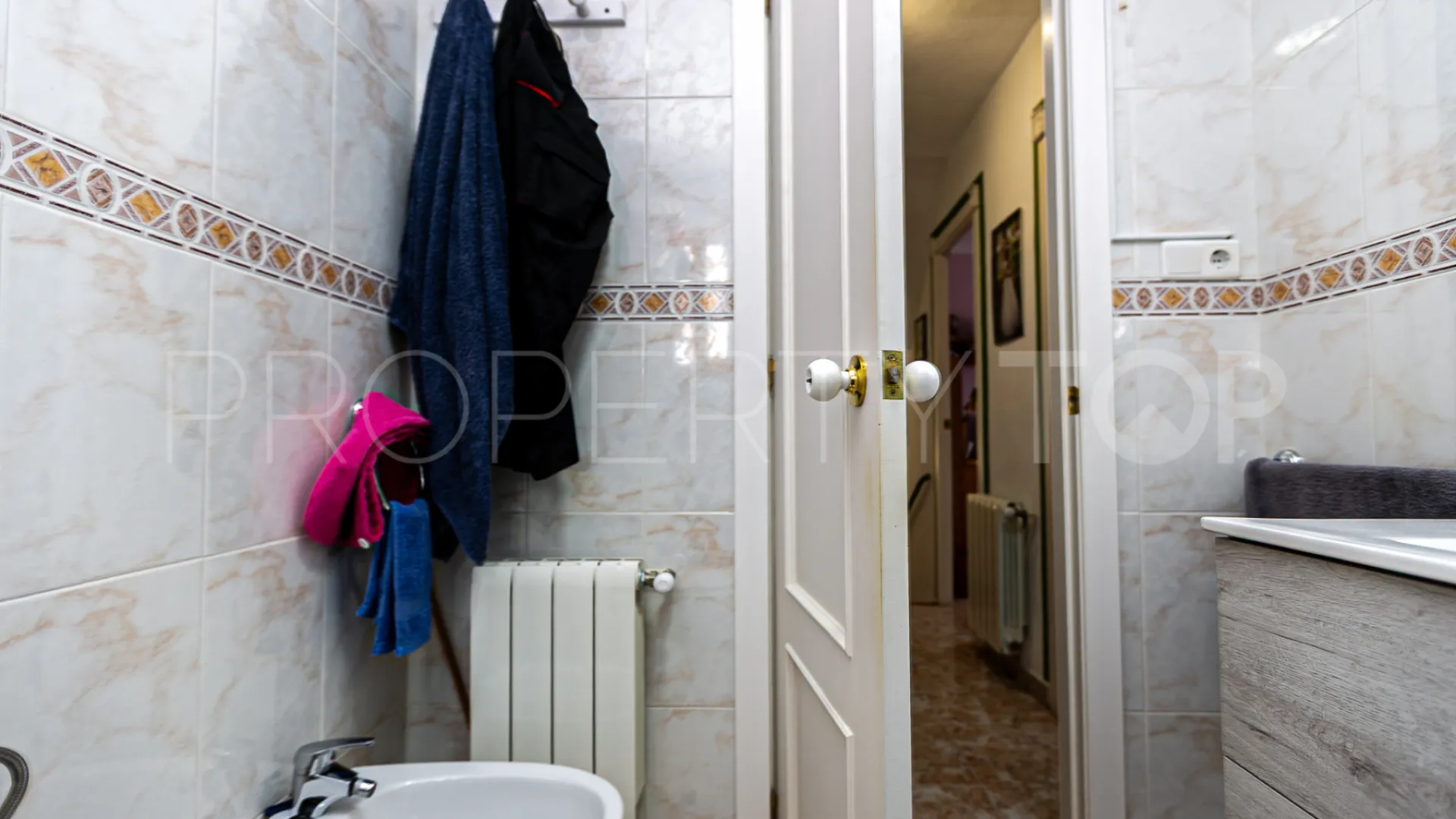 Los Altos de Marbella, adosado a la venta de 2 dormitorios