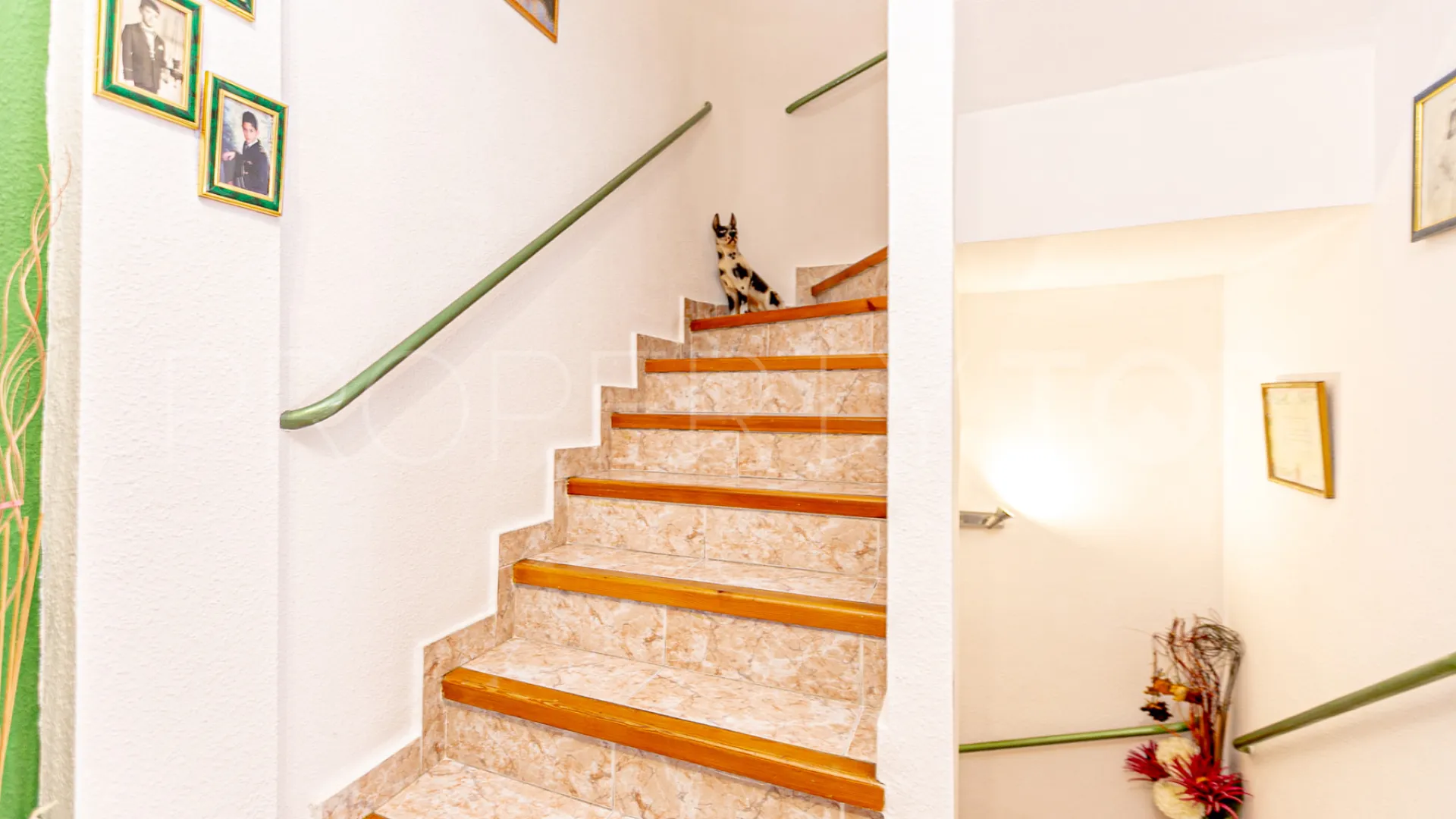 Los Altos de Marbella, adosado a la venta de 2 dormitorios