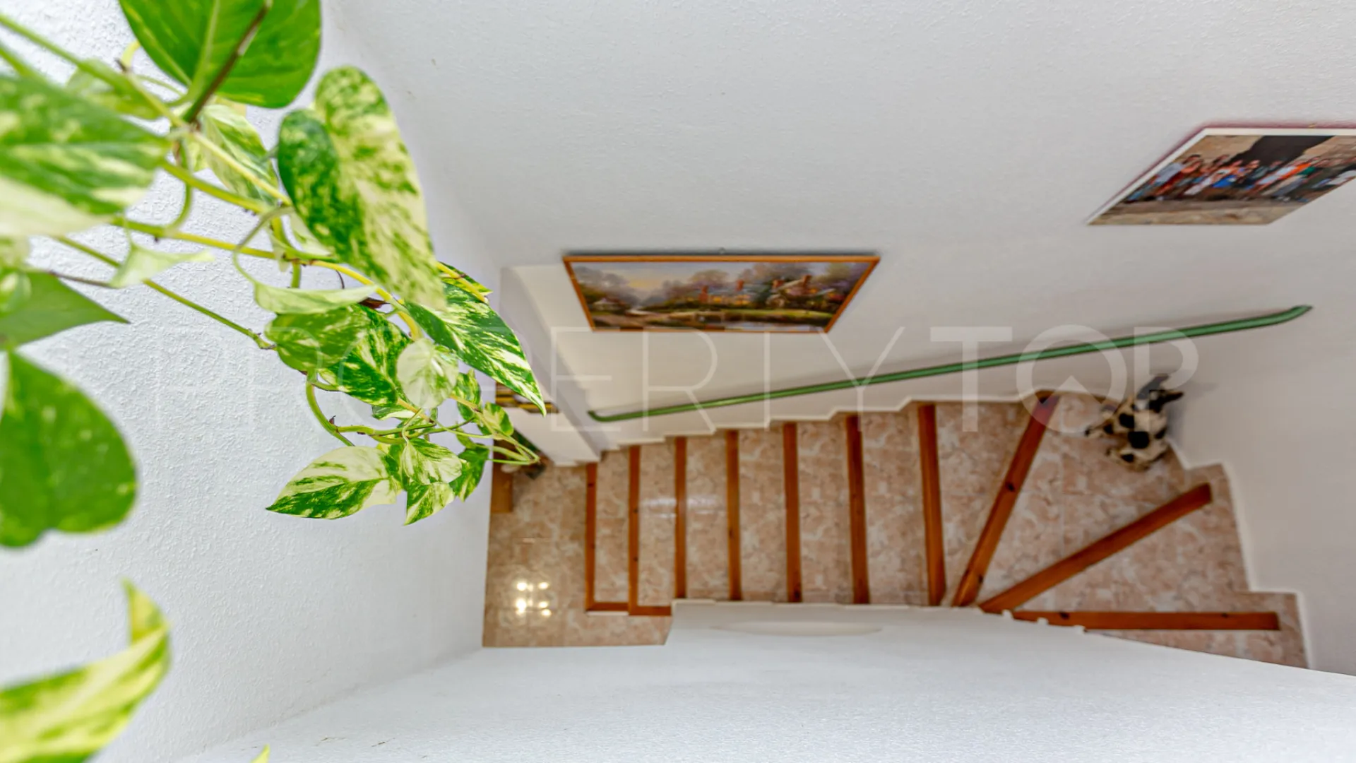 Los Altos de Marbella, adosado a la venta de 2 dormitorios