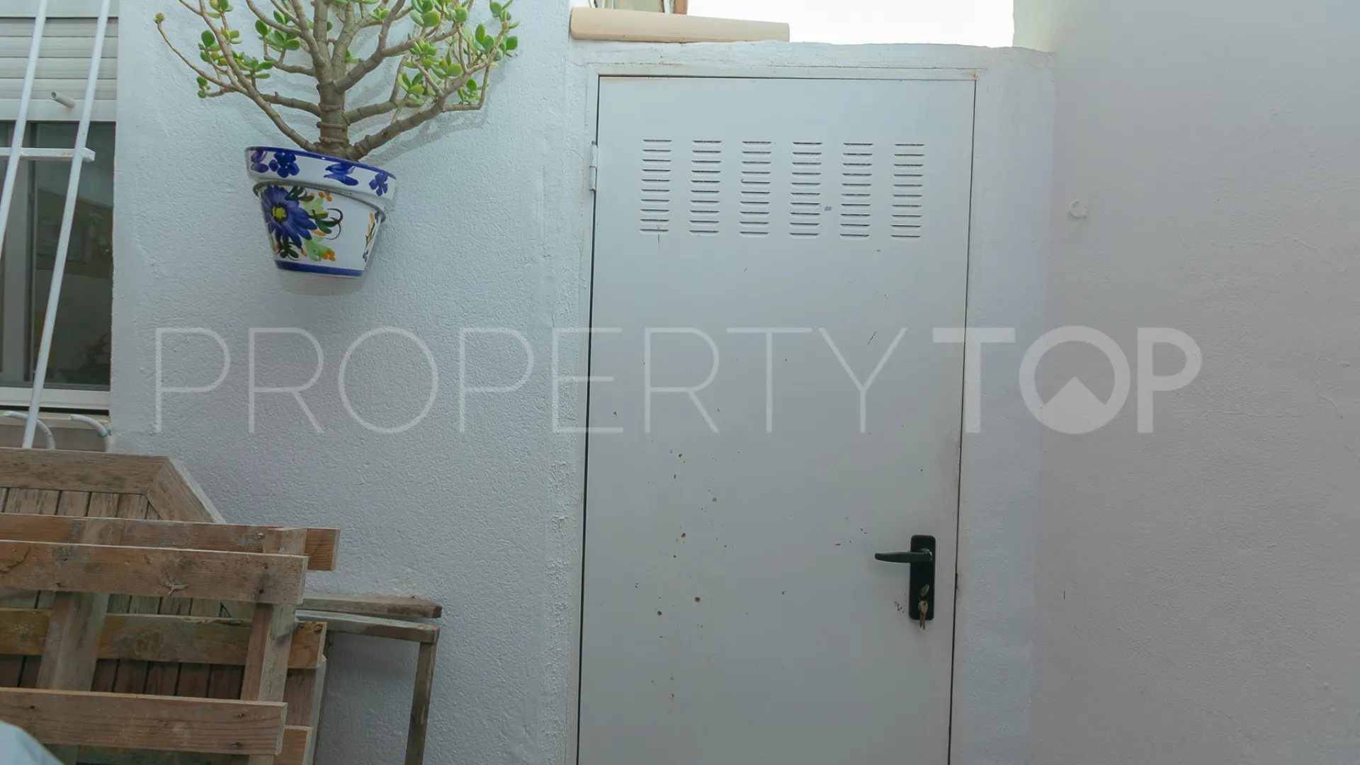 Los Altos de Marbella, adosado a la venta de 2 dormitorios