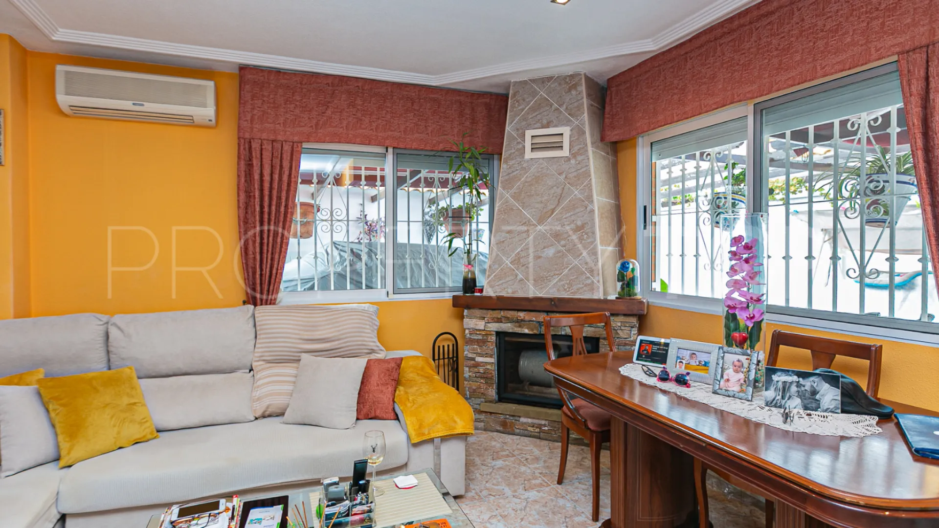 Los Altos de Marbella, adosado a la venta de 2 dormitorios
