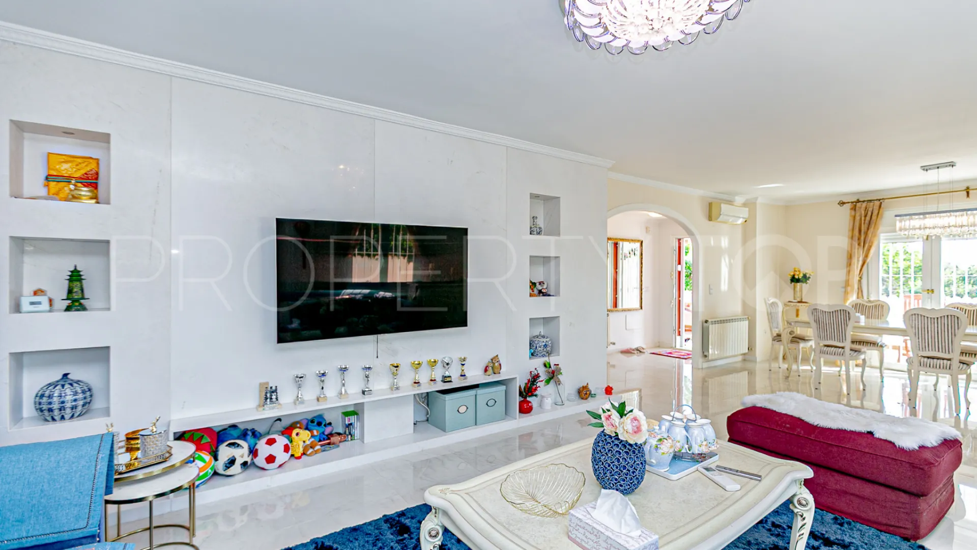 Se vende villa en Rioja de 4 dormitorios