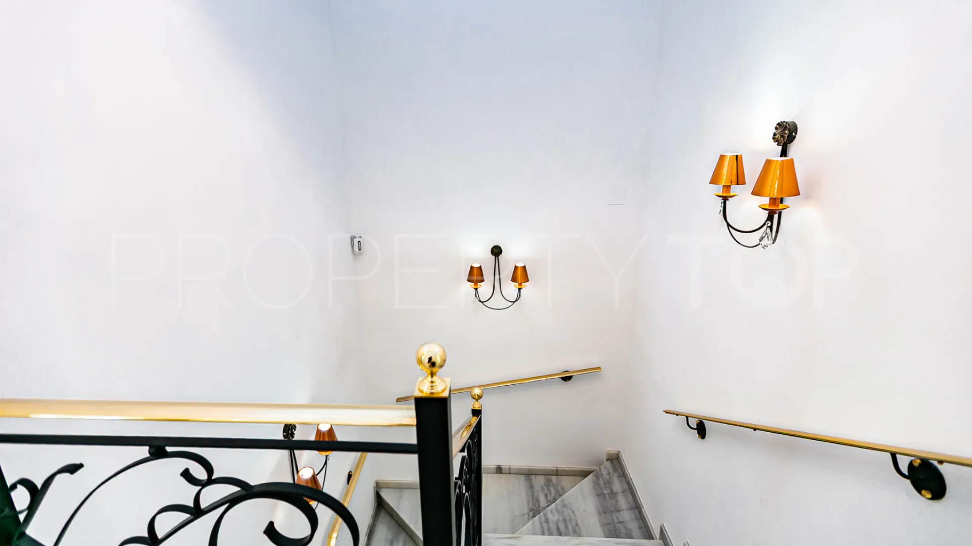 Se vende villa en Rioja de 4 dormitorios