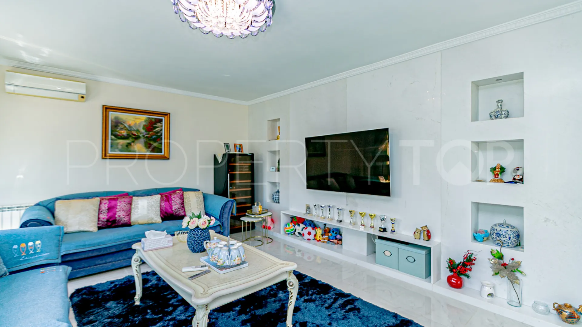 Se vende villa en Rioja de 4 dormitorios