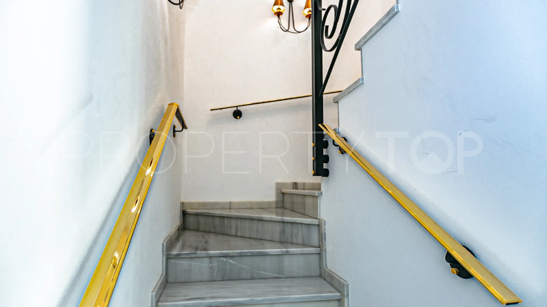Se vende villa en Rioja de 4 dormitorios
