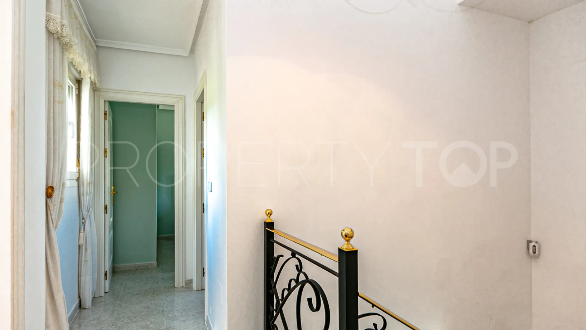 Se vende villa en Rioja de 4 dormitorios