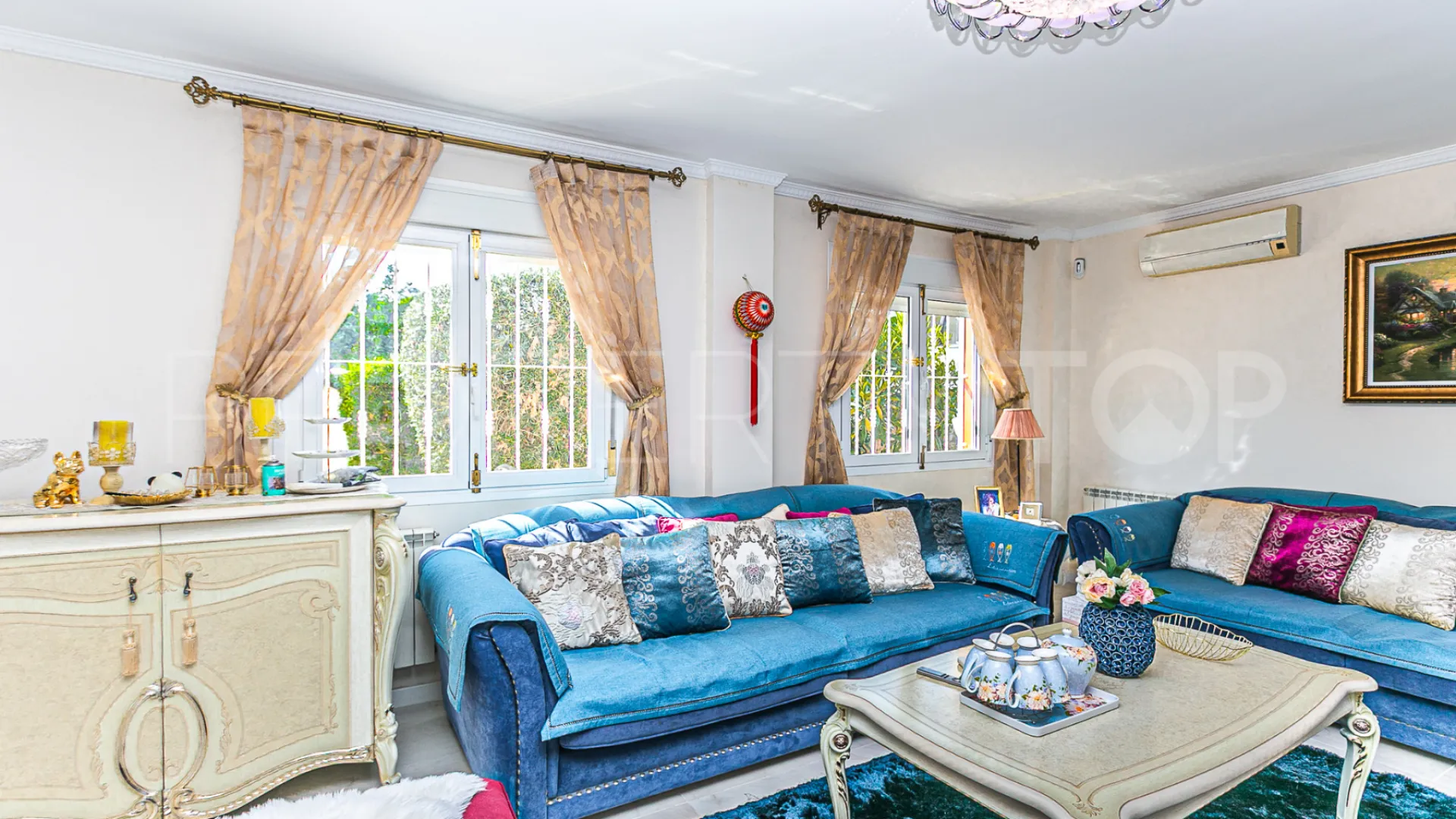 Se vende villa en Rioja de 4 dormitorios