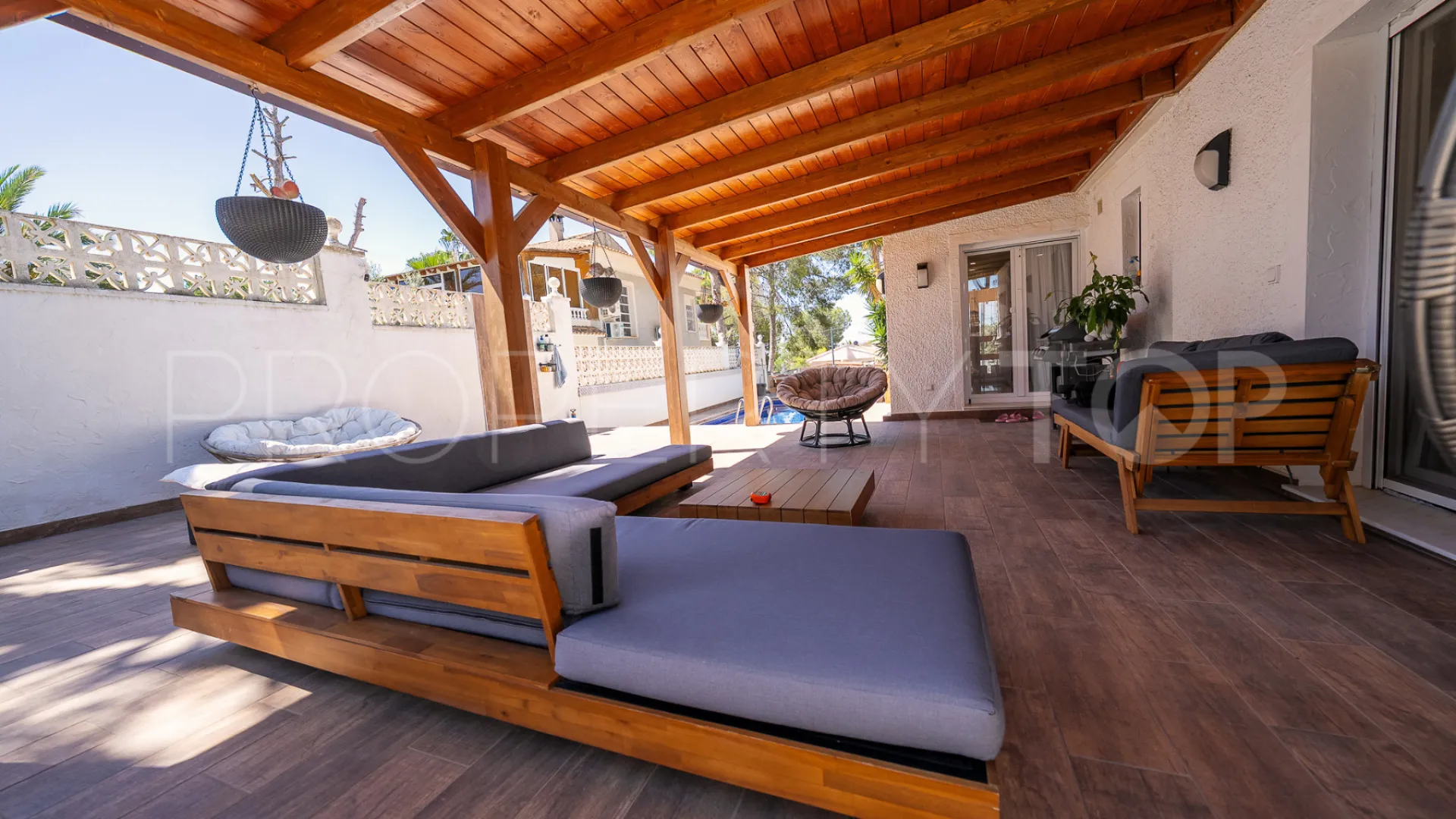 For sale 5 bedrooms villa in Pilar de la Horadada