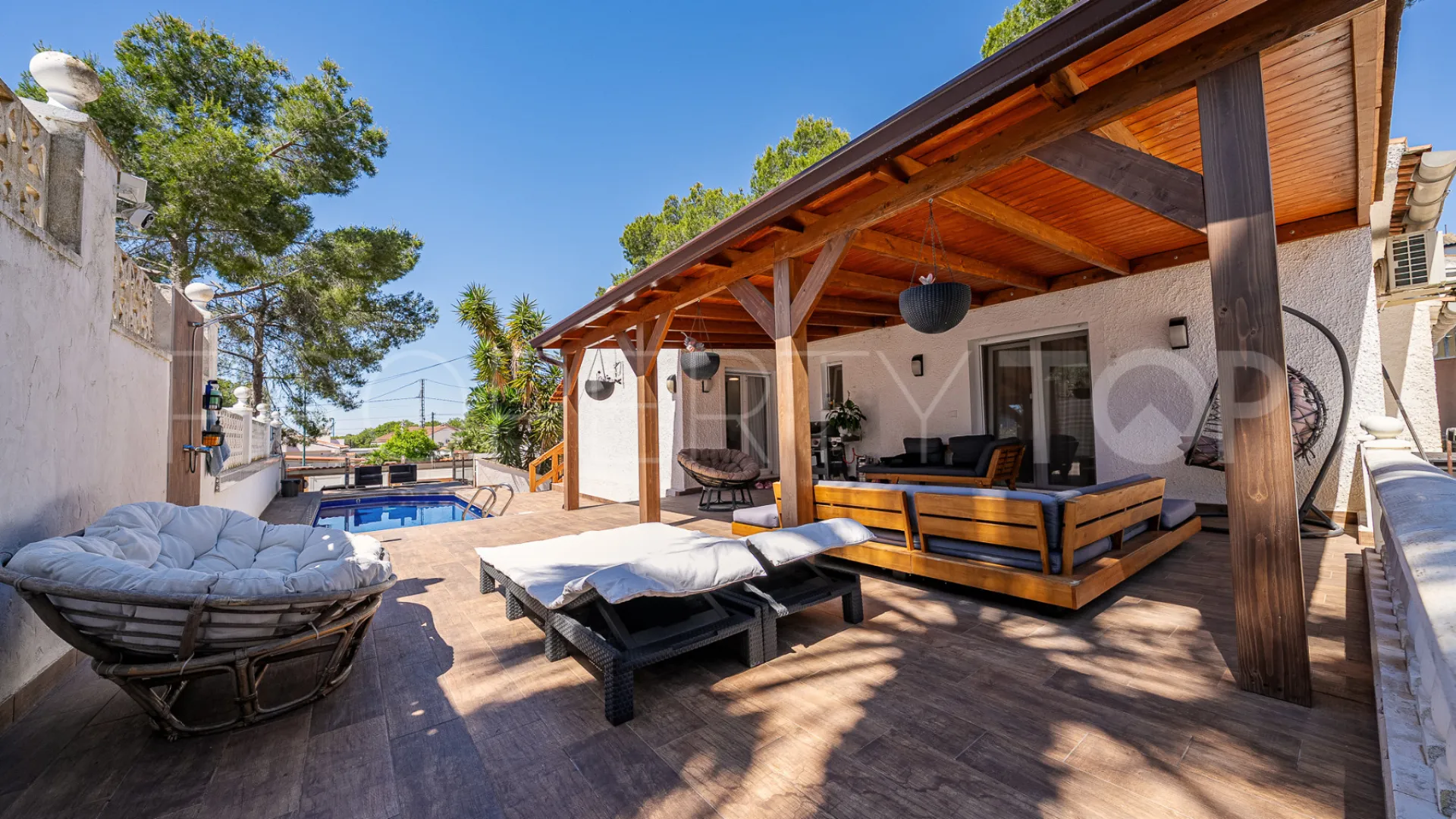 For sale 5 bedrooms villa in Pilar de la Horadada