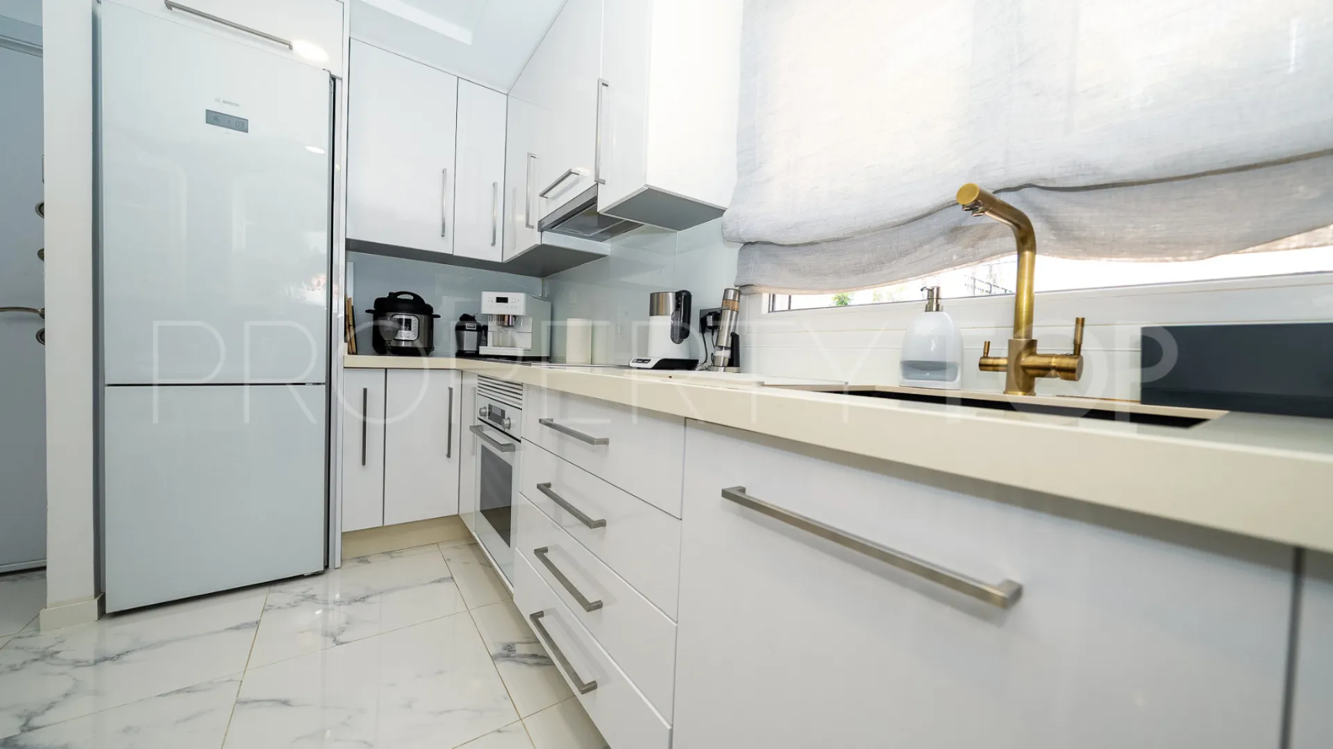 For sale 5 bedrooms villa in Pilar de la Horadada
