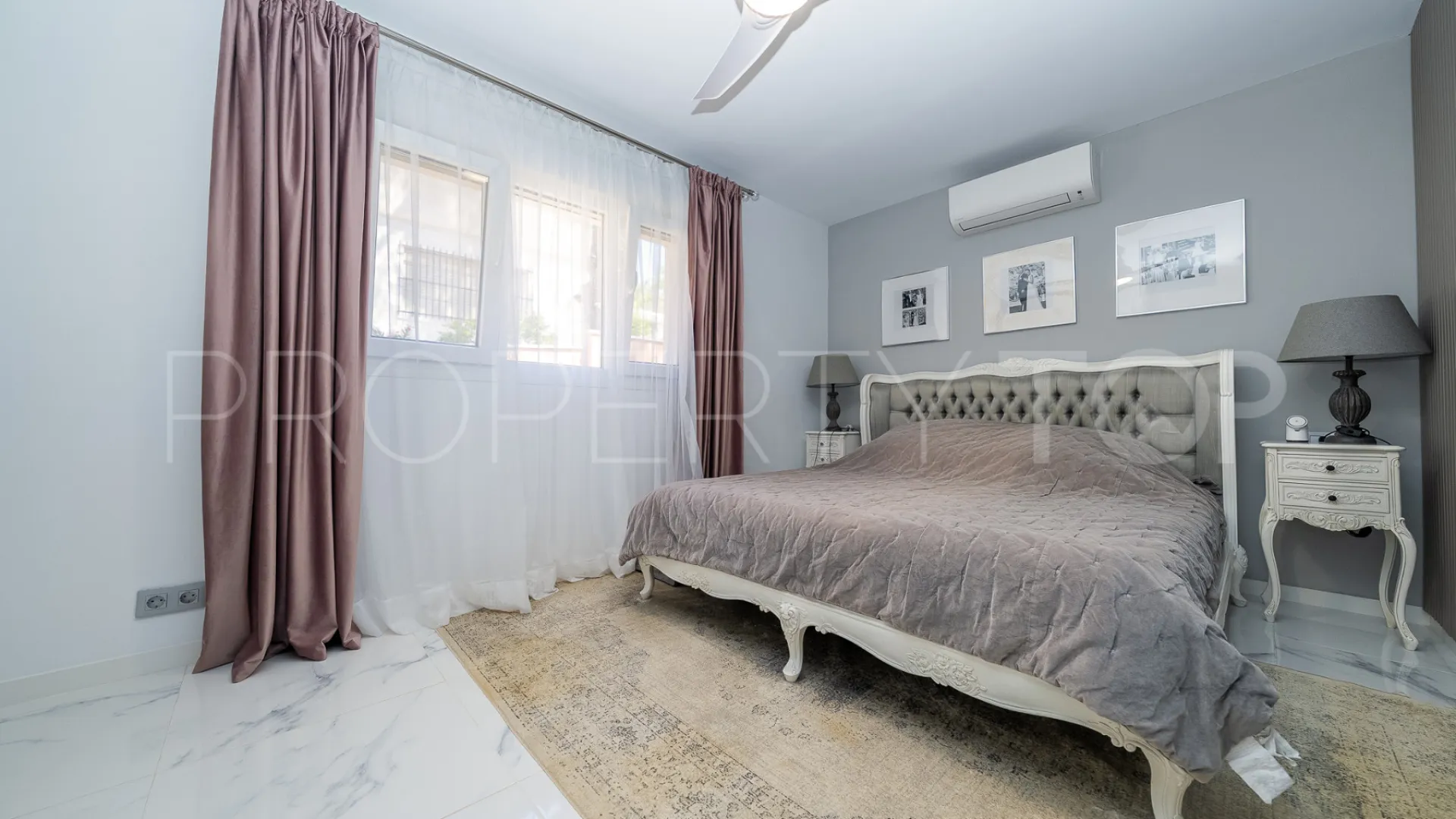 For sale 5 bedrooms villa in Pilar de la Horadada