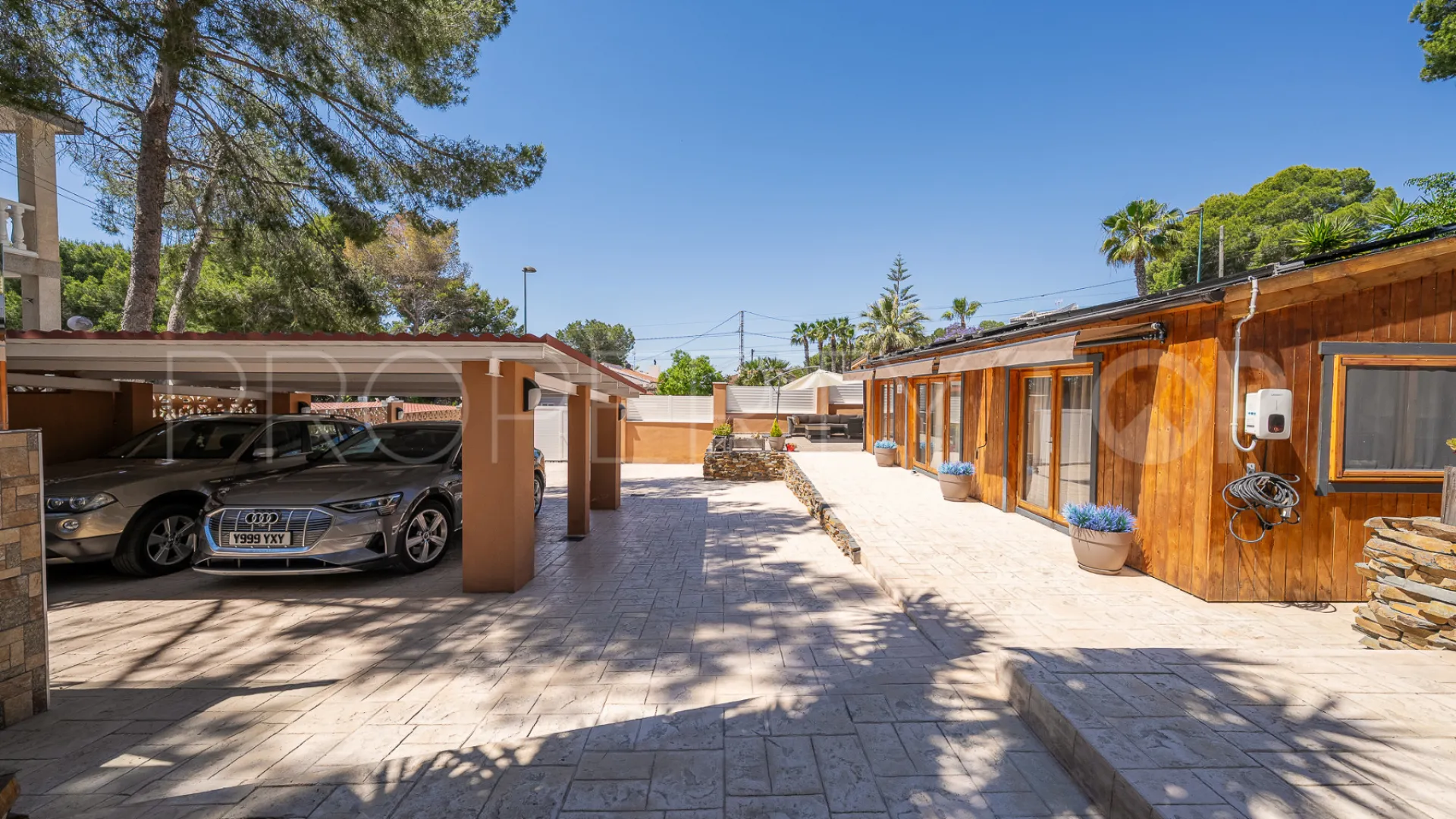 For sale 5 bedrooms villa in Pilar de la Horadada