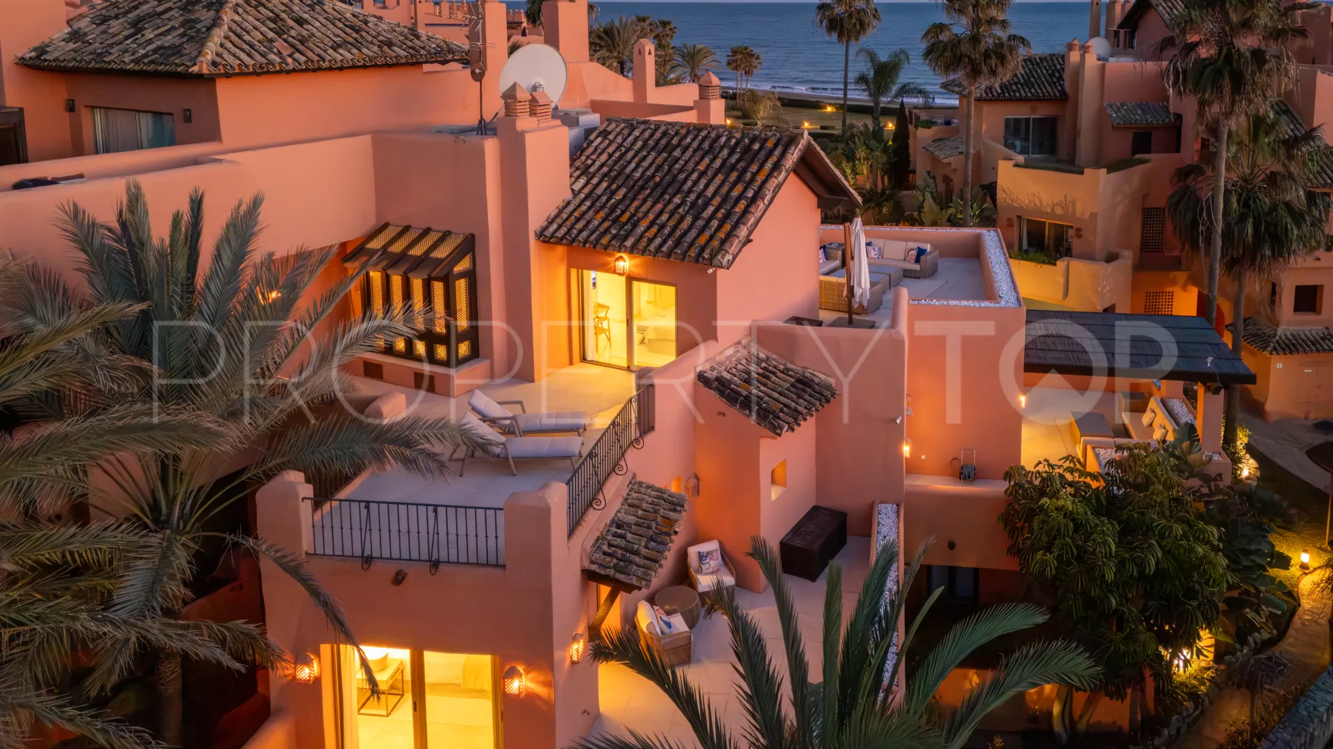 Buy duplex penthouse in La Morera
