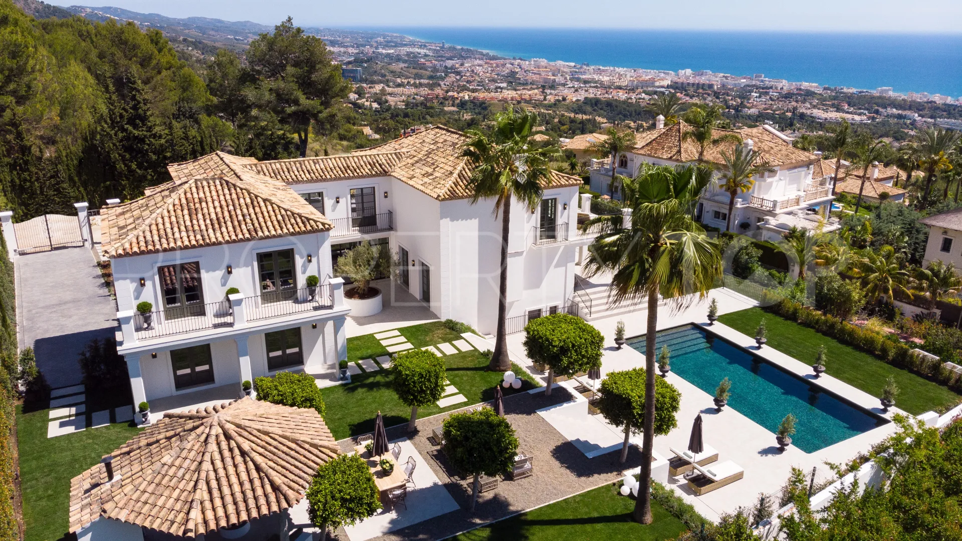 Buy Sierra Blanca 6 bedrooms villa