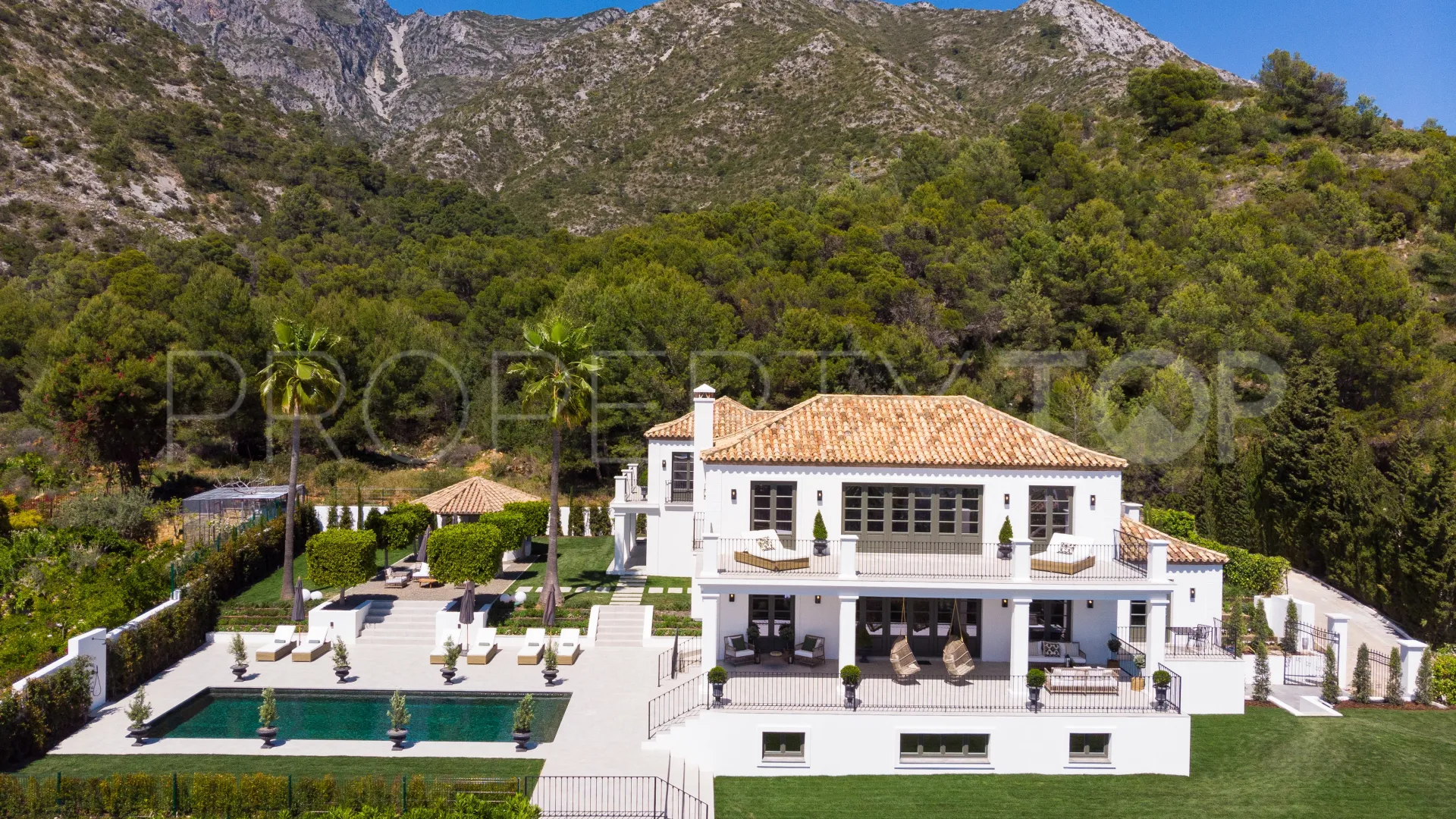 Buy Sierra Blanca 6 bedrooms villa