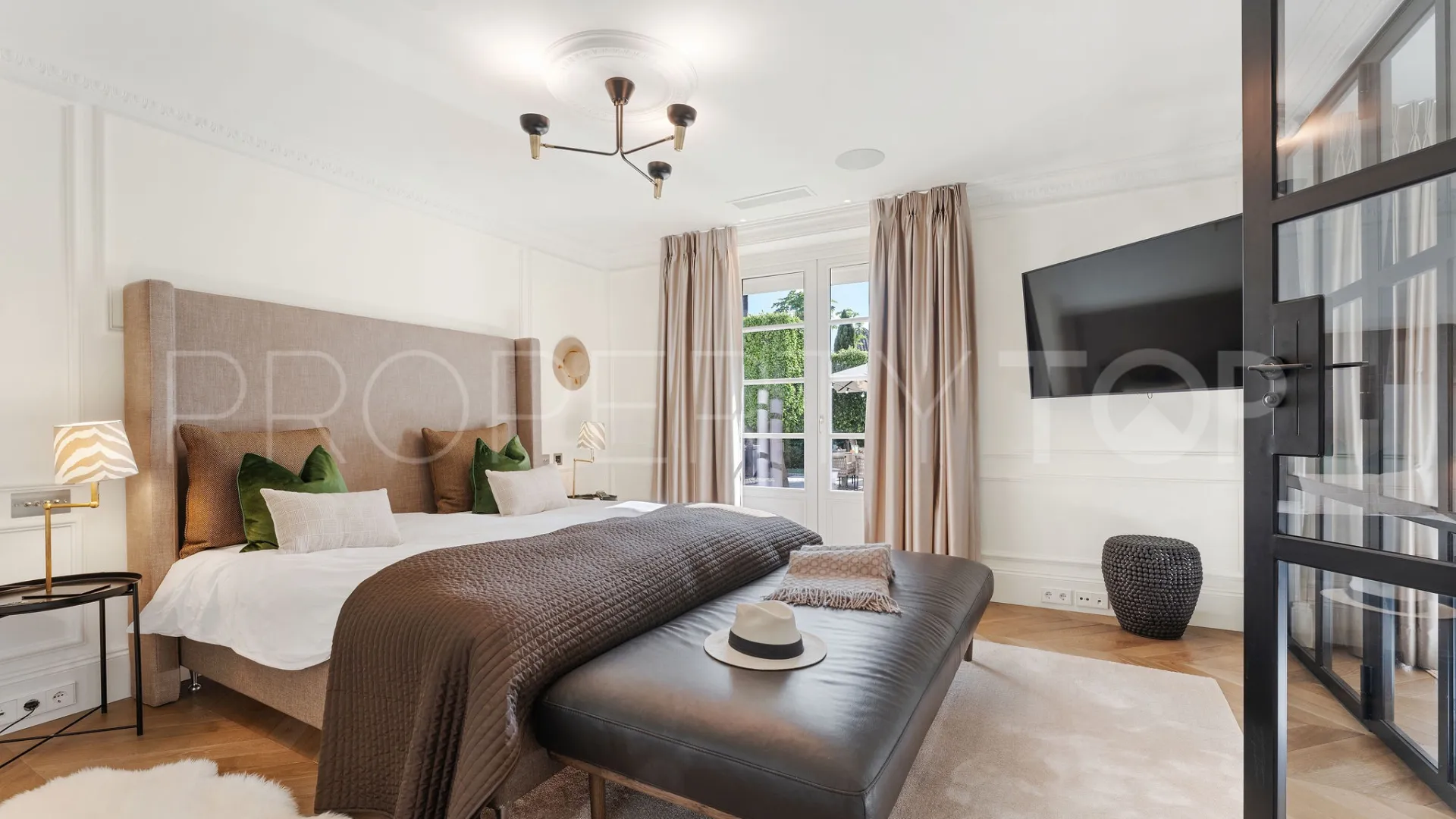 Buy Sierra Blanca 6 bedrooms villa