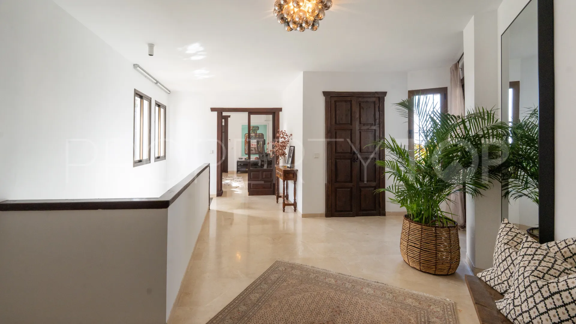 Sierrezuela, villa en venta