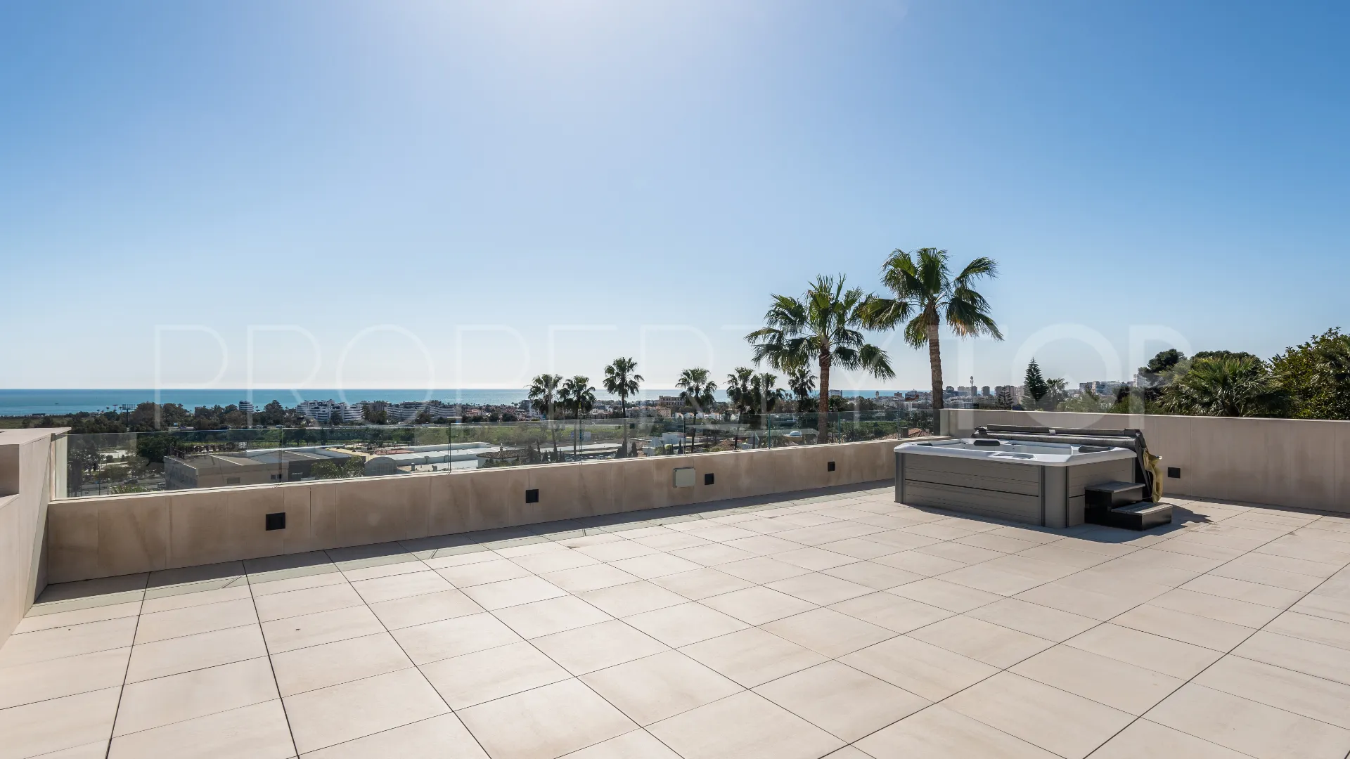 5 bedrooms villa in Malaga for sale